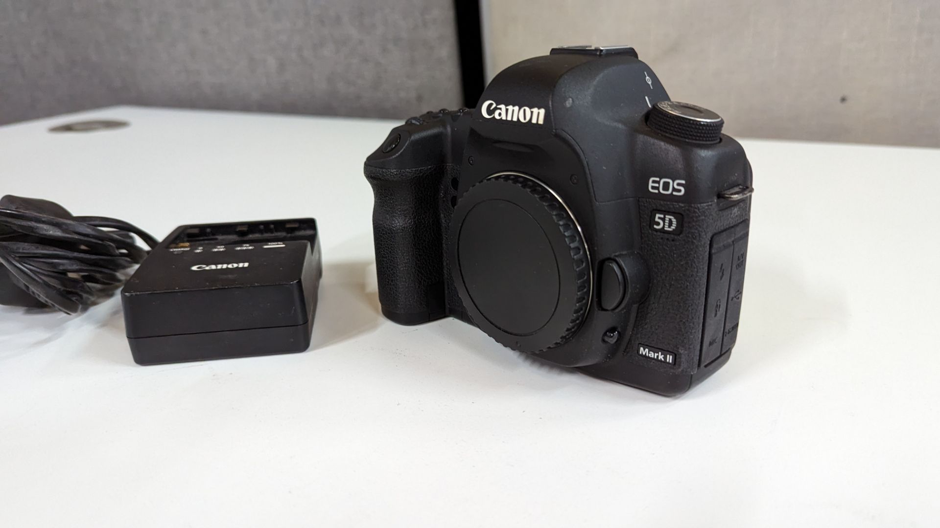 Canon EOS 5D Mark II digital camera plus Canon battery charger. N.B. no lens or battery included wi - Image 7 of 11
