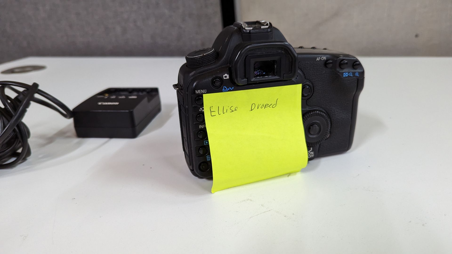 Canon EOS 5D Mark II digital camera plus Canon battery charger. N.B. no lens or battery included wi - Image 8 of 11