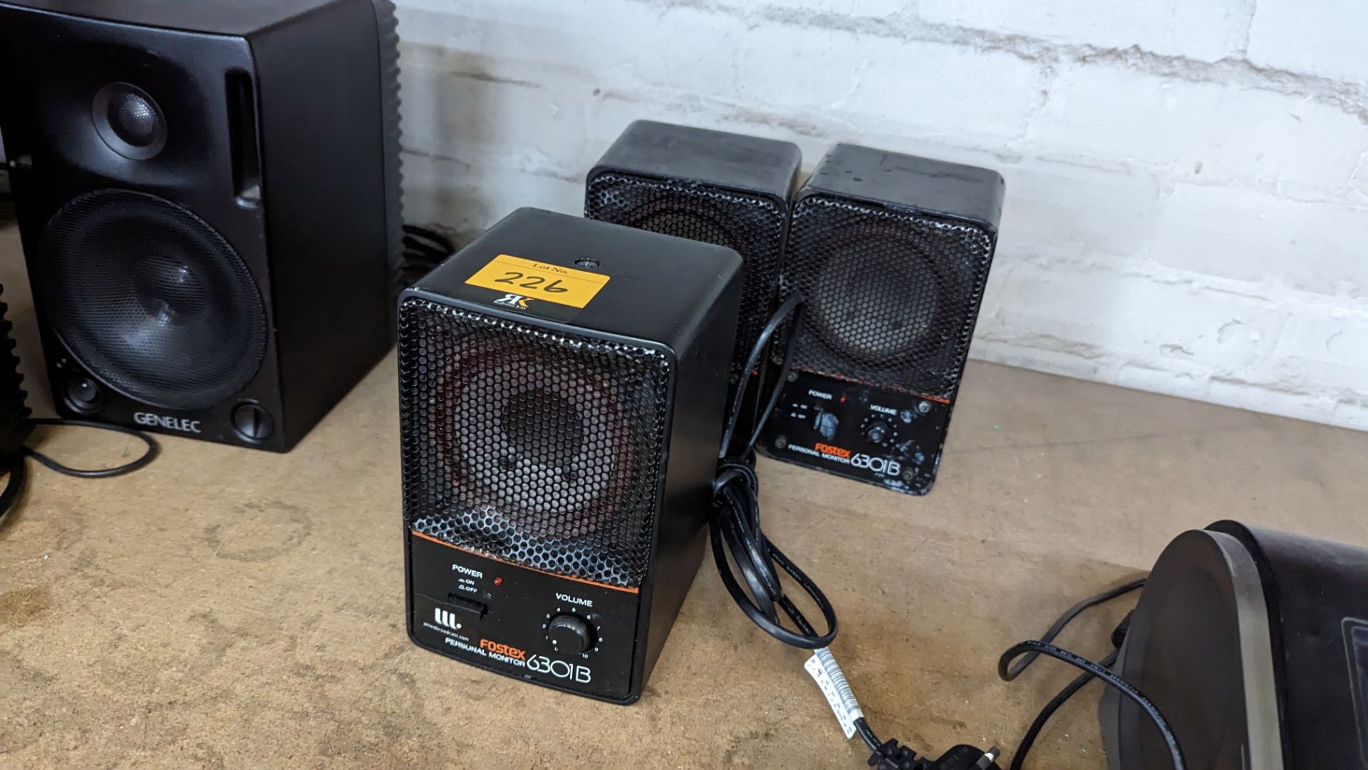 3 off Fostex personal monitor speakers, model 6301B. Please note the specification of each speaker - Image 2 of 8