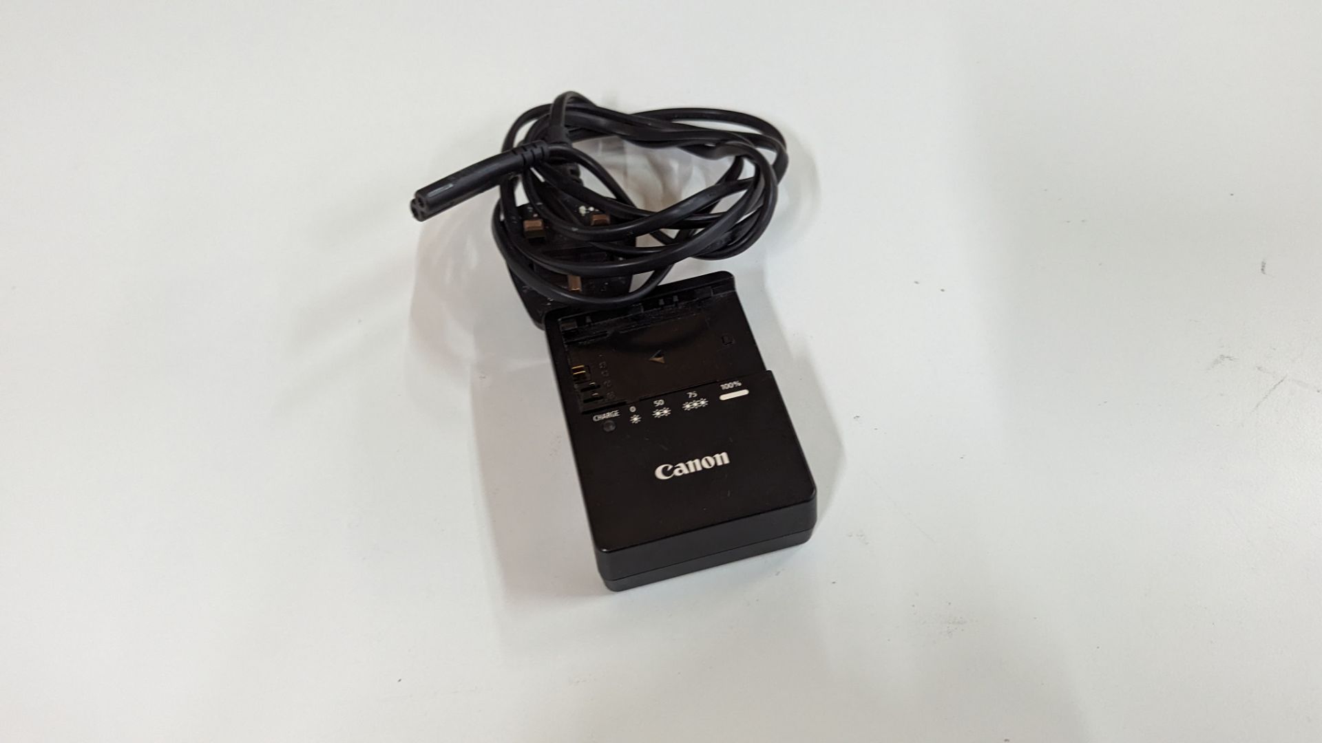 Canon EOS 5D Mark II digital camera plus Canon battery charger. N.B. no lens or battery included wi - Image 10 of 12