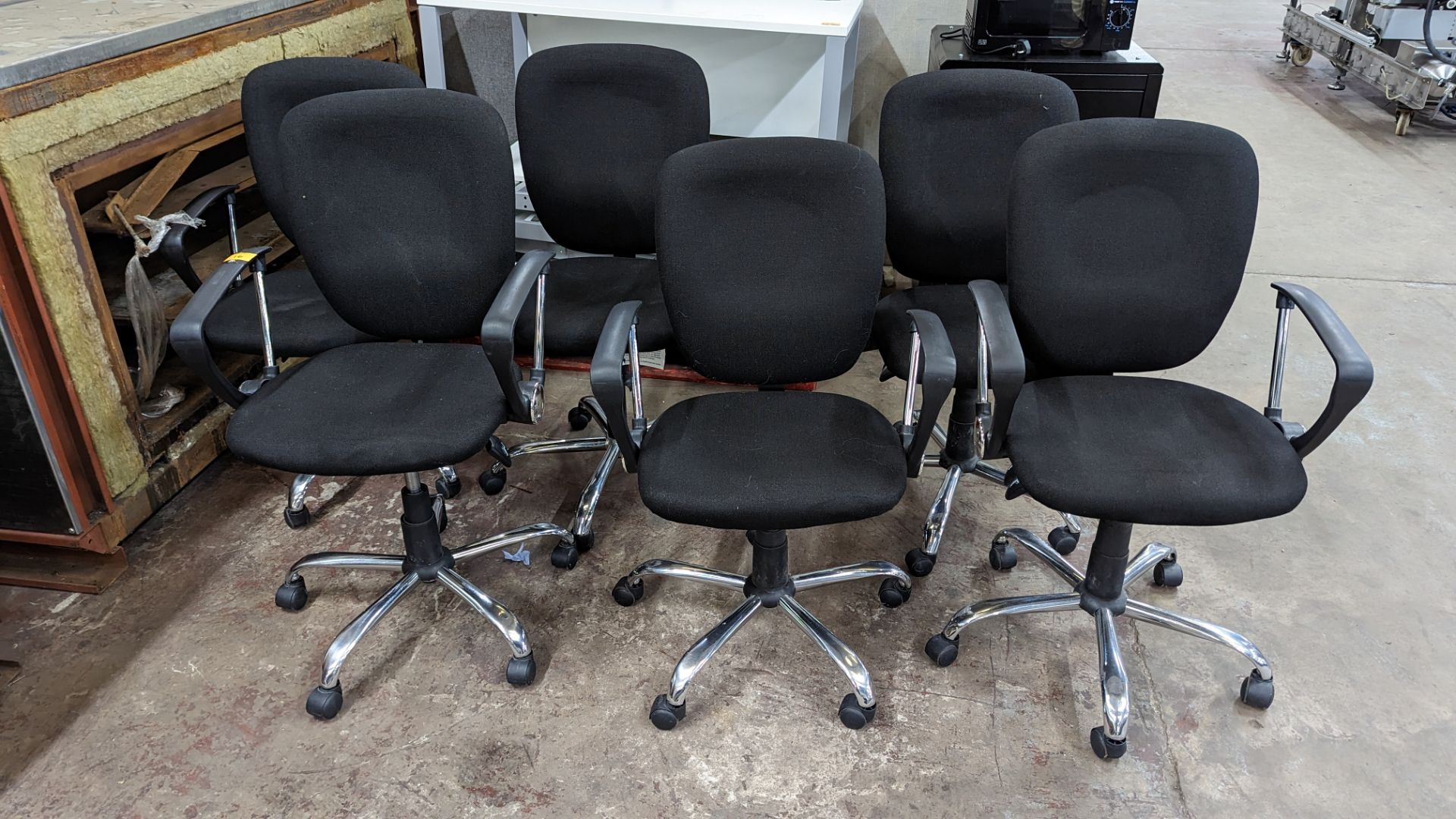 6 off matching chairs with arms - Image 2 of 6