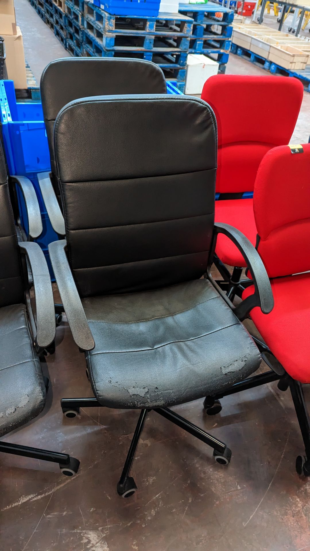 6 off black leather exec chairs - Image 5 of 9