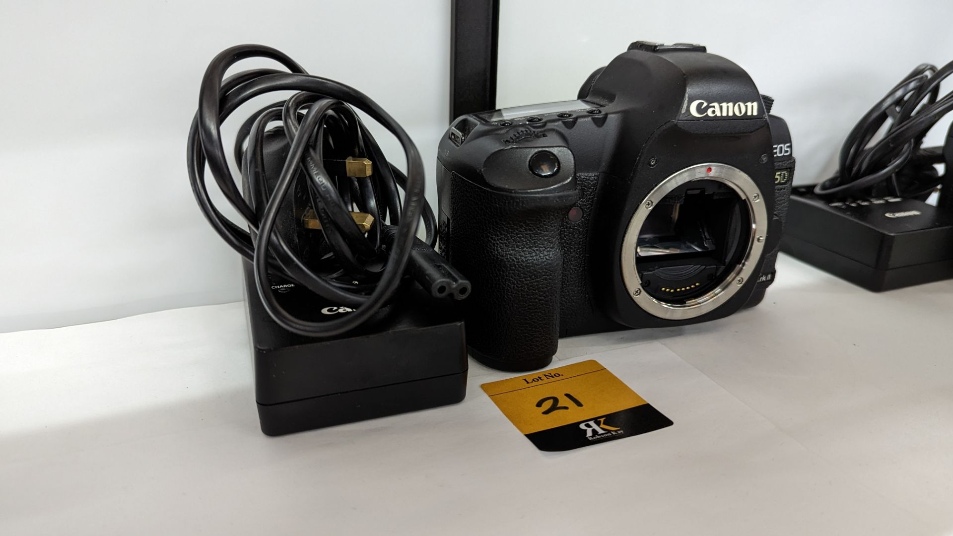 Canon EOS 5D Mark II digital camera plus Canon battery charger. N.B. no lens or battery included wi - Image 2 of 11