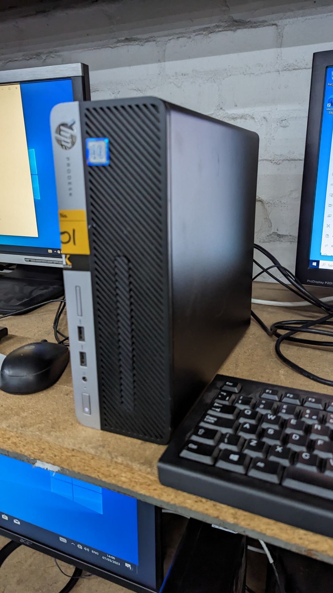 HP ProDesk 400 G4 SFF Business PC including keyboard with Intel Core i5 7500 CPU, 8GB RAM, 250GB SSD - Image 4 of 7