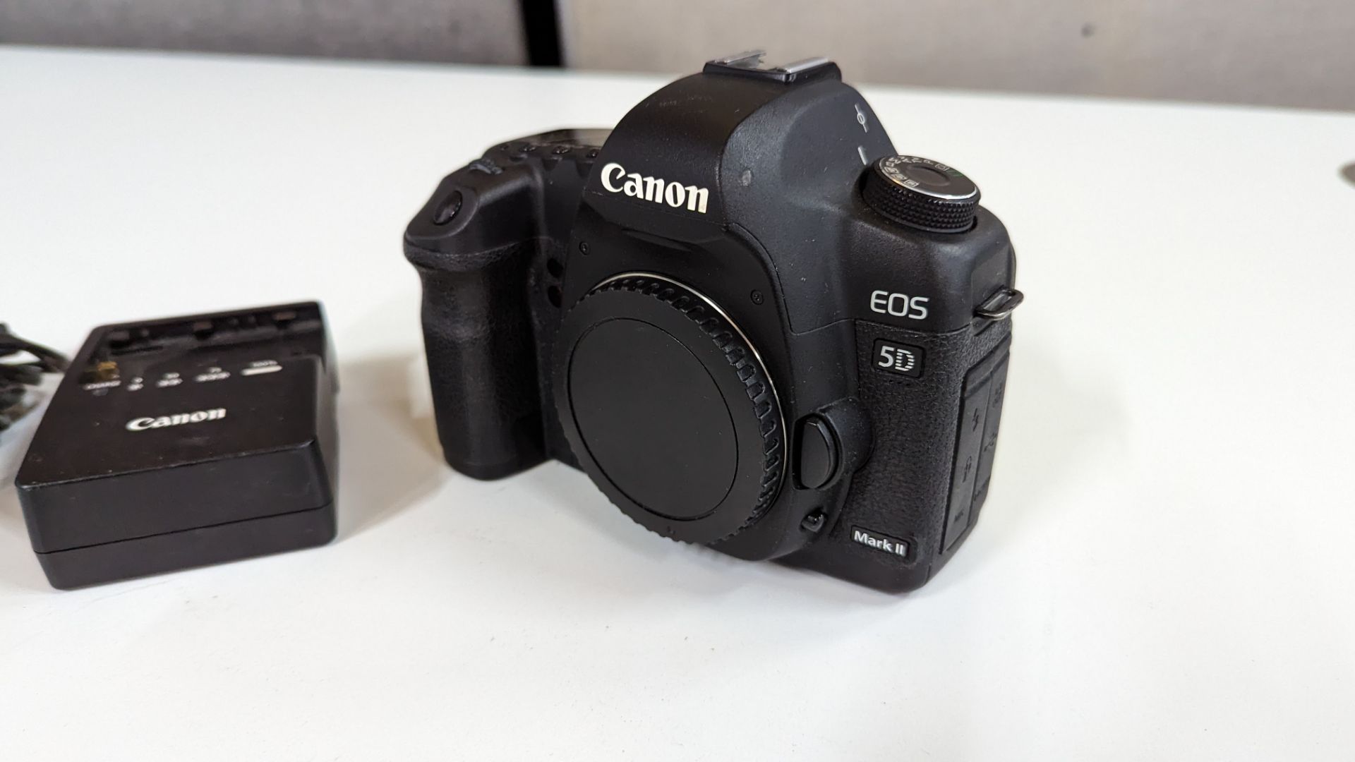 Canon EOS 5D Mark II digital camera plus Canon battery charger. N.B. no lens or battery included wi - Image 6 of 11