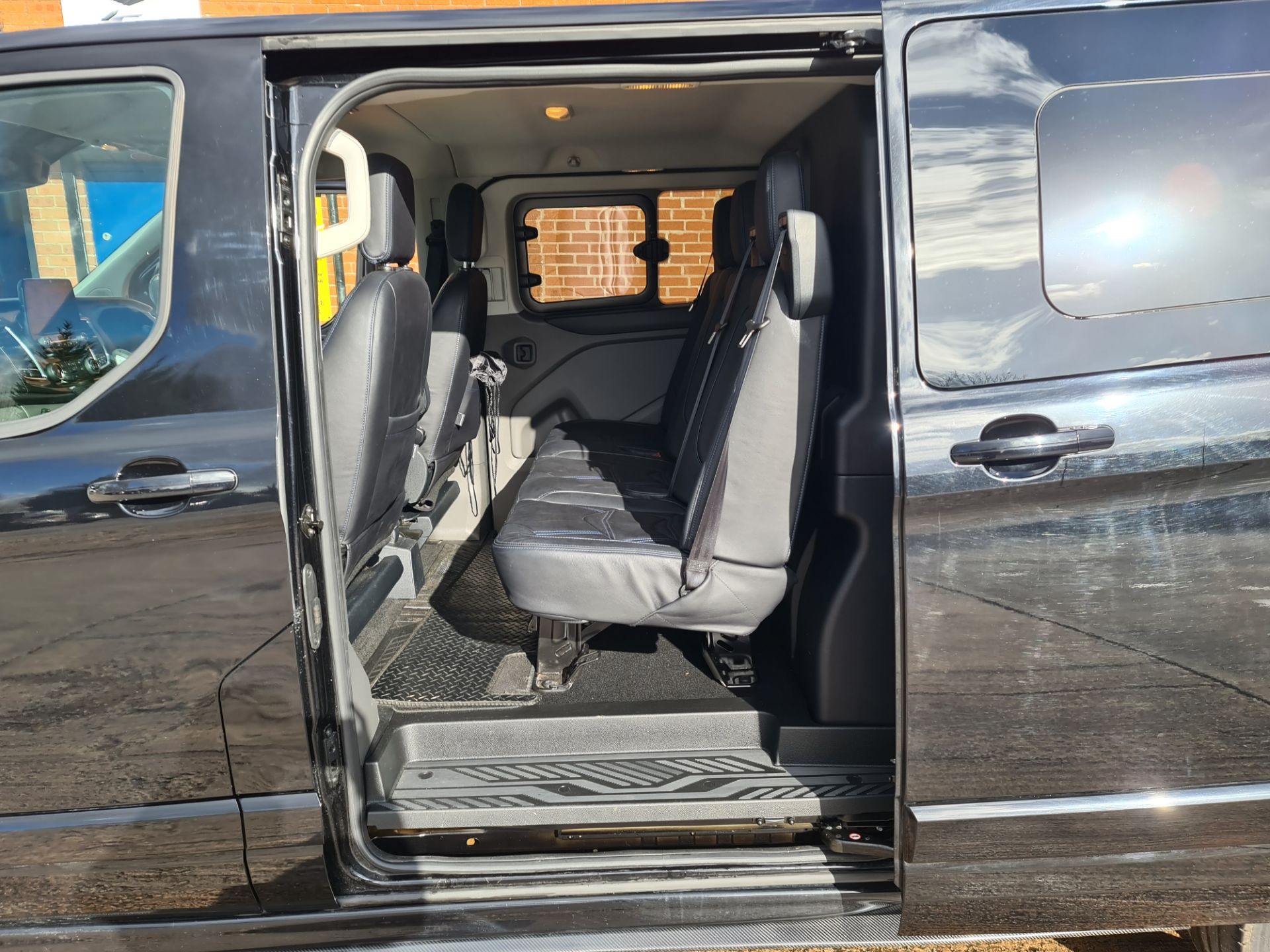 2021 Ford Transit 320LMTD Motion R panel van, auto gearbox, Ultra High Spec - Image 44 of 102