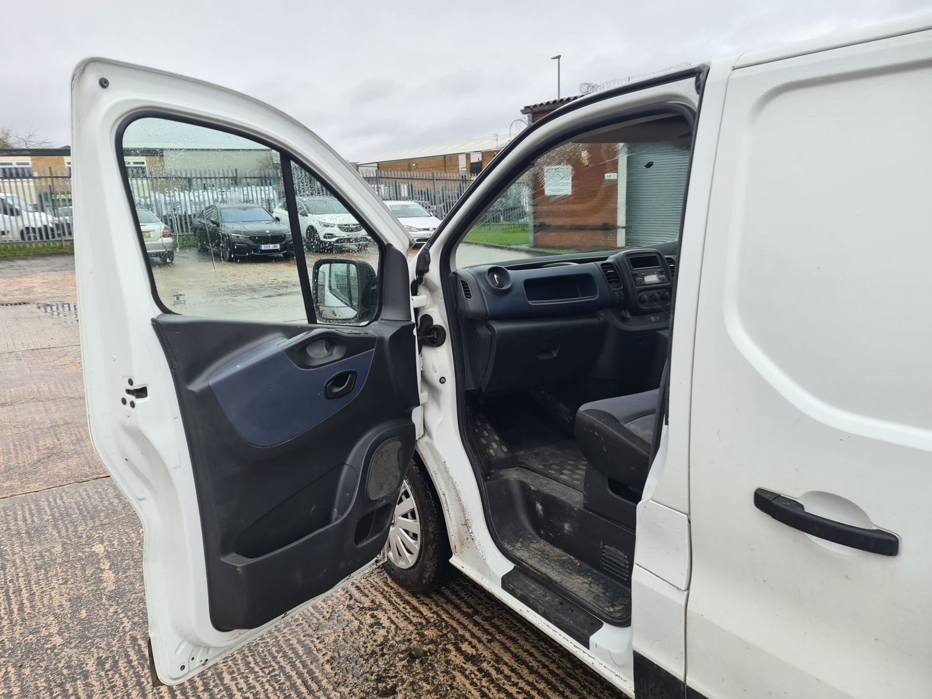 2015 Vauxhall Vivaro 2900 CDTi panel van - Image 42 of 66