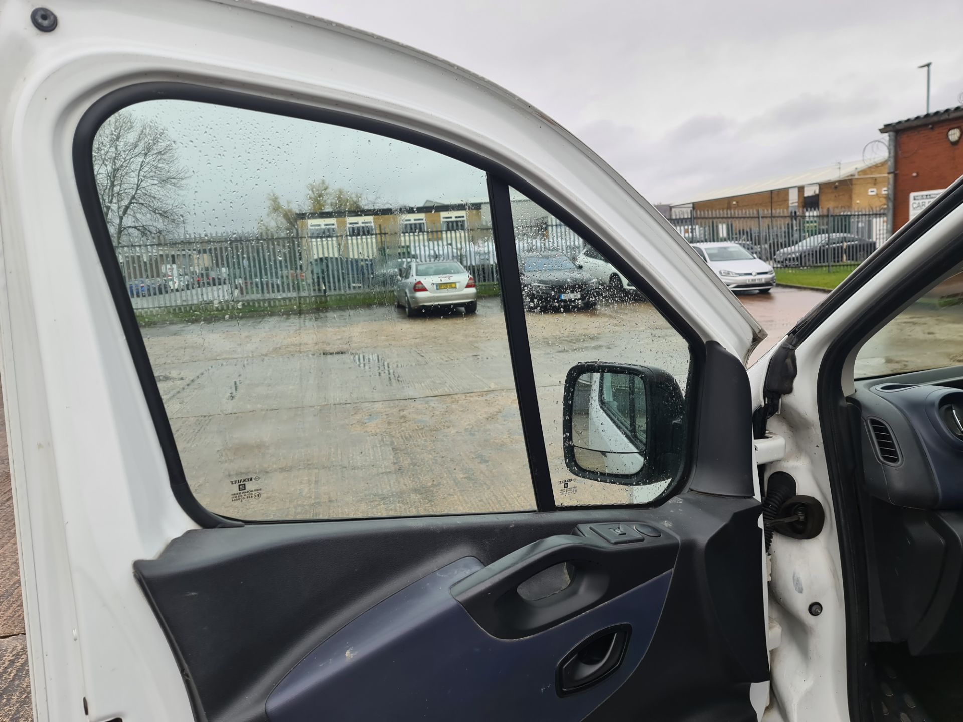 2015 Vauxhall Vivaro 2900 CDTi panel van - Image 44 of 66