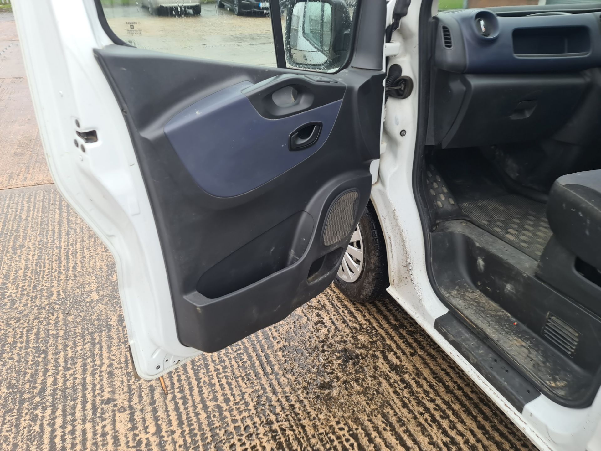 2015 Vauxhall Vivaro 2900 CDTi panel van - Image 43 of 66