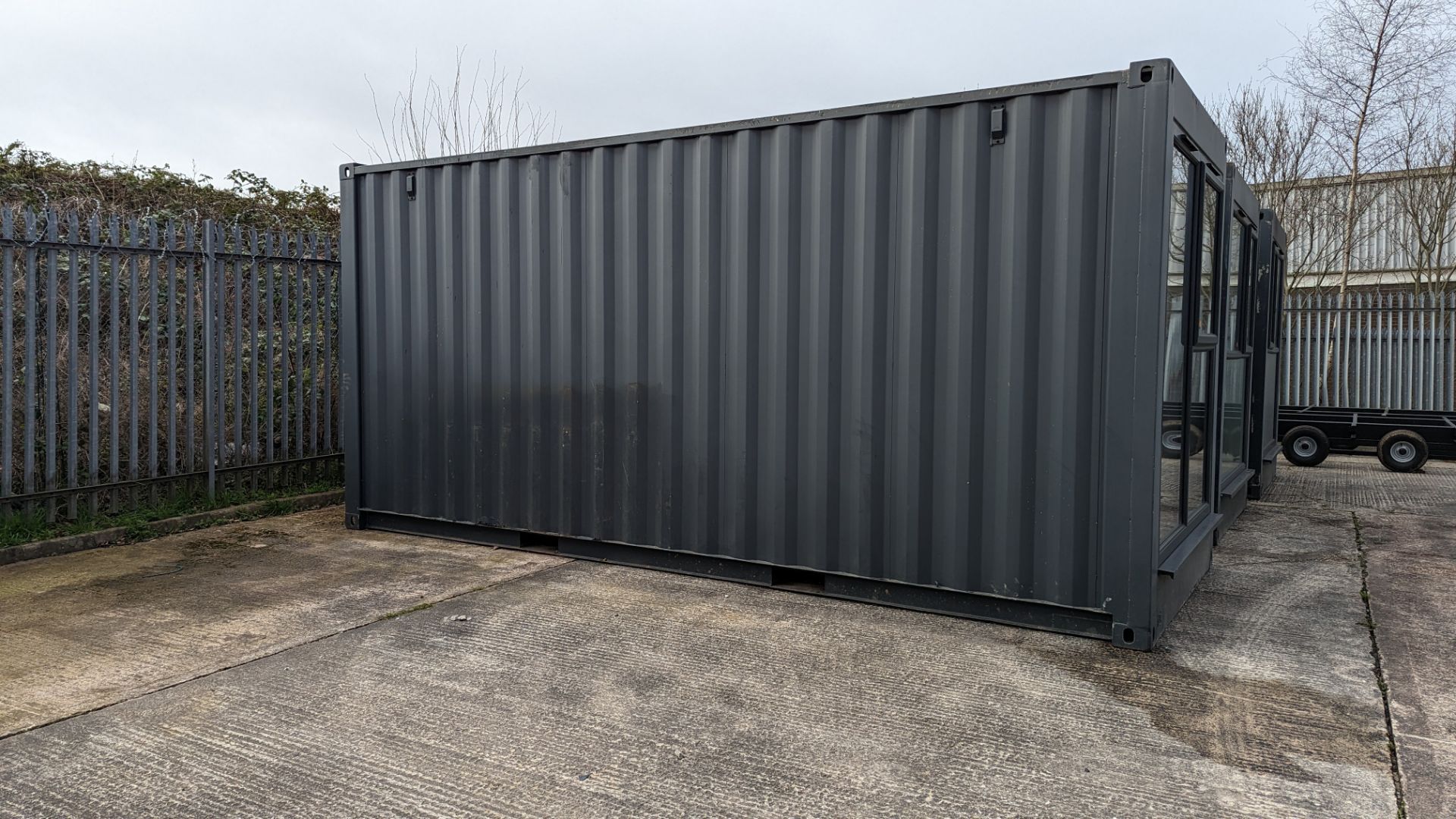 Container based show home. This lot comprises 3 off 20ft containers, which connect together - Image 7 of 40