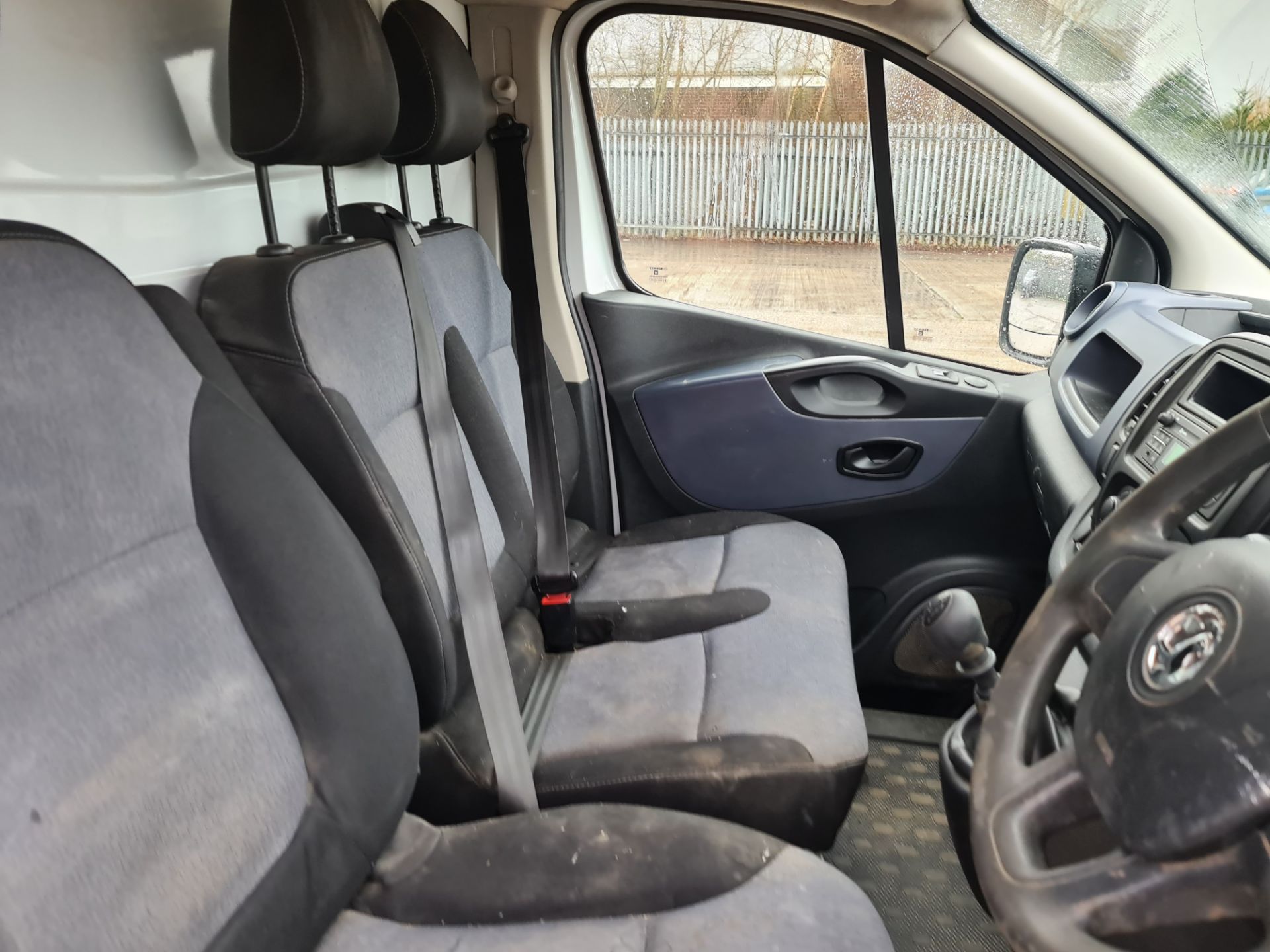 2015 Vauxhall Vivaro 2900 CDTi panel van - Image 20 of 66