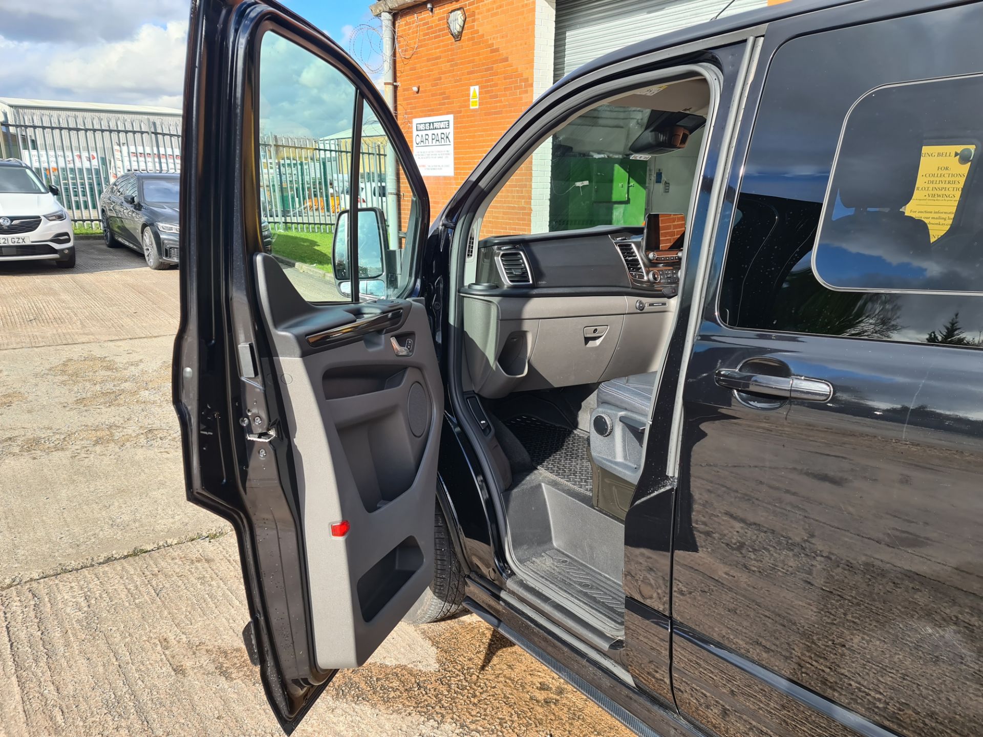 2021 Ford Transit 320LMTD Motion R panel van, auto gearbox, Ultra High Spec - Image 53 of 102