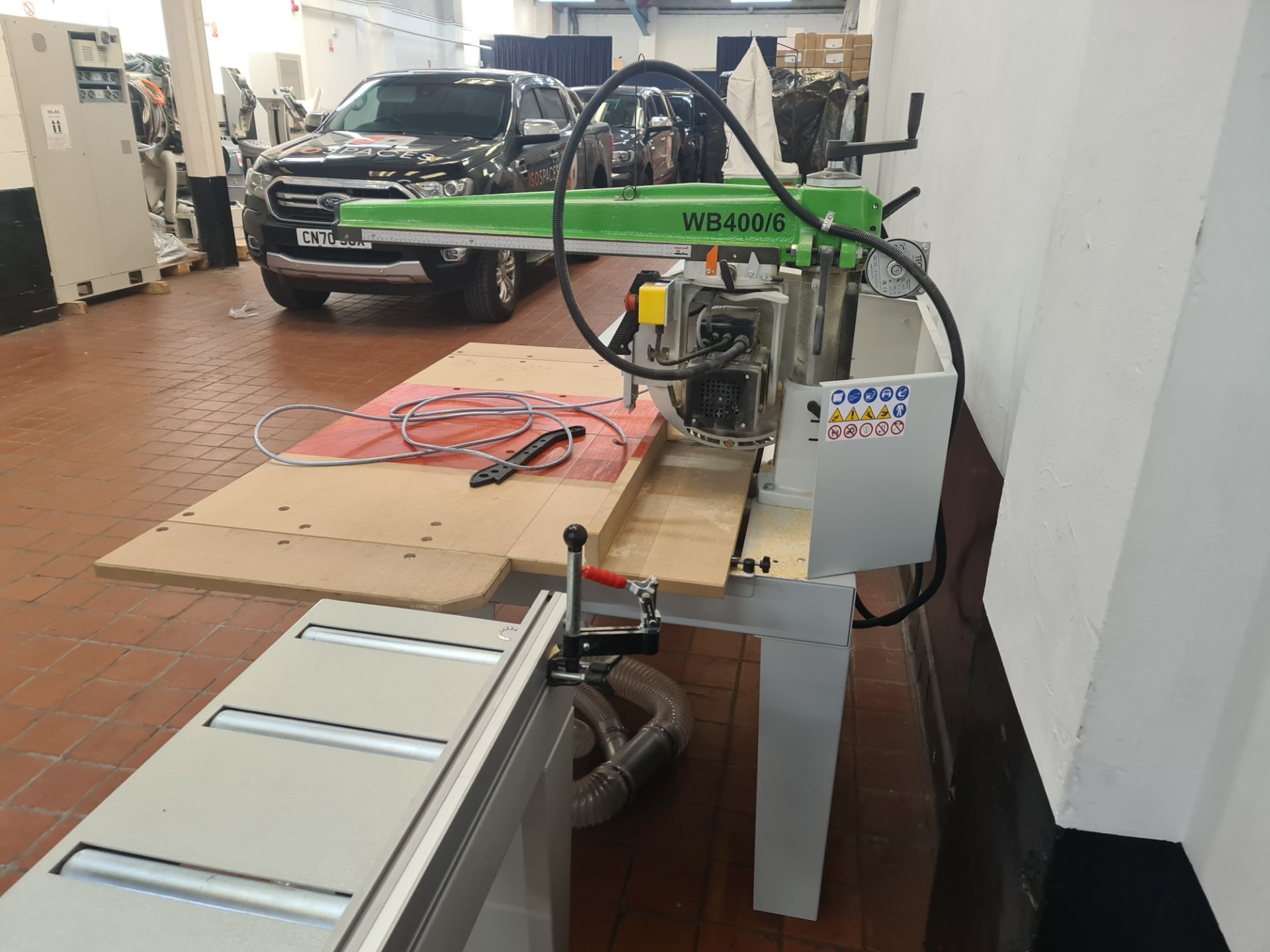 Wadkin Bursgreen model WB400/6 industrial radial arm saw complete with infeed & outfeed tables - Image 21 of 29