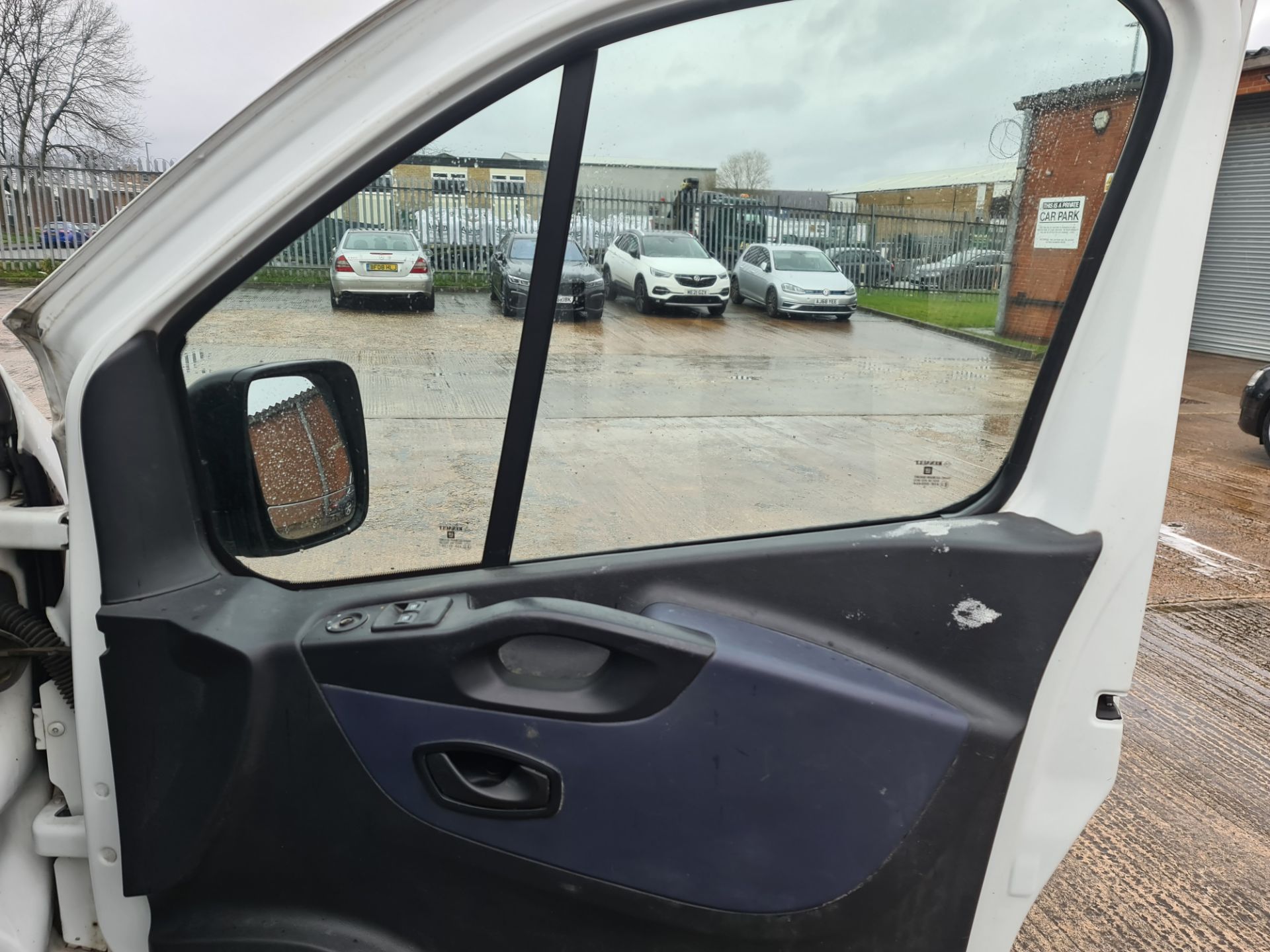 2015 Vauxhall Vivaro 2900 CDTi panel van - Image 12 of 66