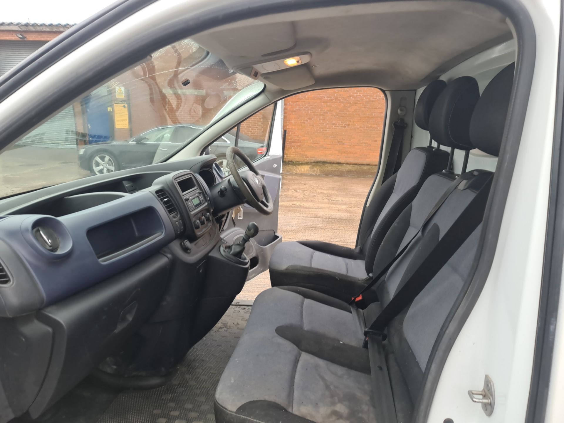 2015 Vauxhall Vivaro 2900 CDTi panel van - Image 49 of 66