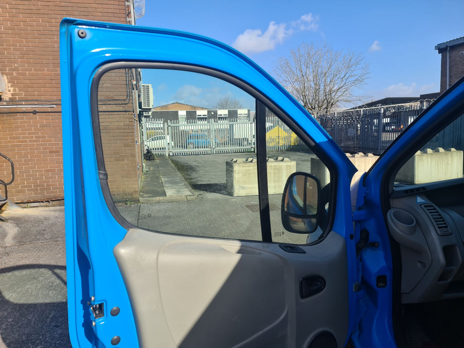 2010 Vauxhall Vivaro 2900 CDTi LWB panel van - Image 11 of 65