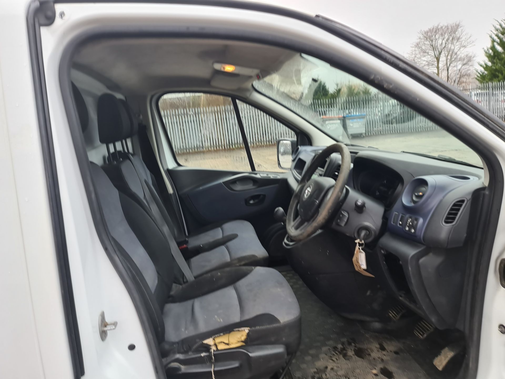 2015 Vauxhall Vivaro 2900 CDTi panel van - Image 16 of 66