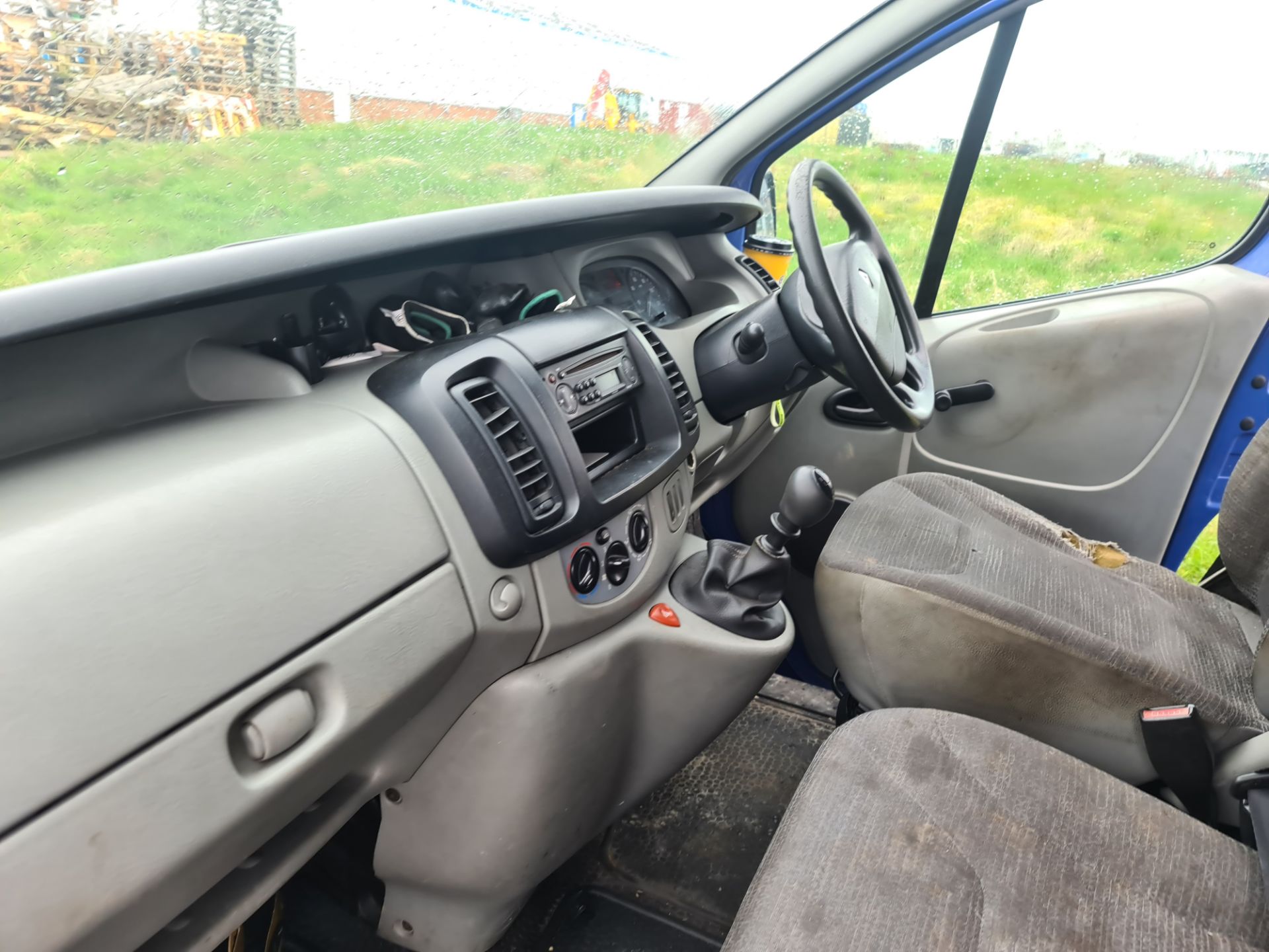 2009 Renault Trafic LL29 DCi 115 panel van, Registration BV09 EBF . 6 speed manual gearbox, 1995cc - Image 38 of 53