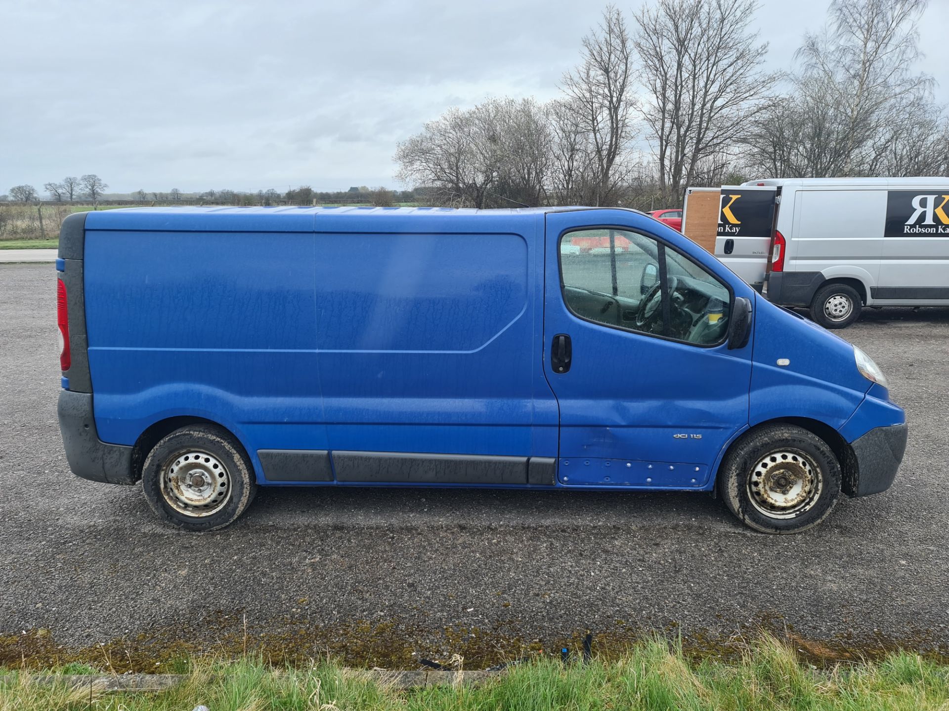 2009 Renault Trafic LL29 DCi 115 panel van, Registration BV09 EBF . 6 speed manual gearbox, 1995cc - Image 2 of 53