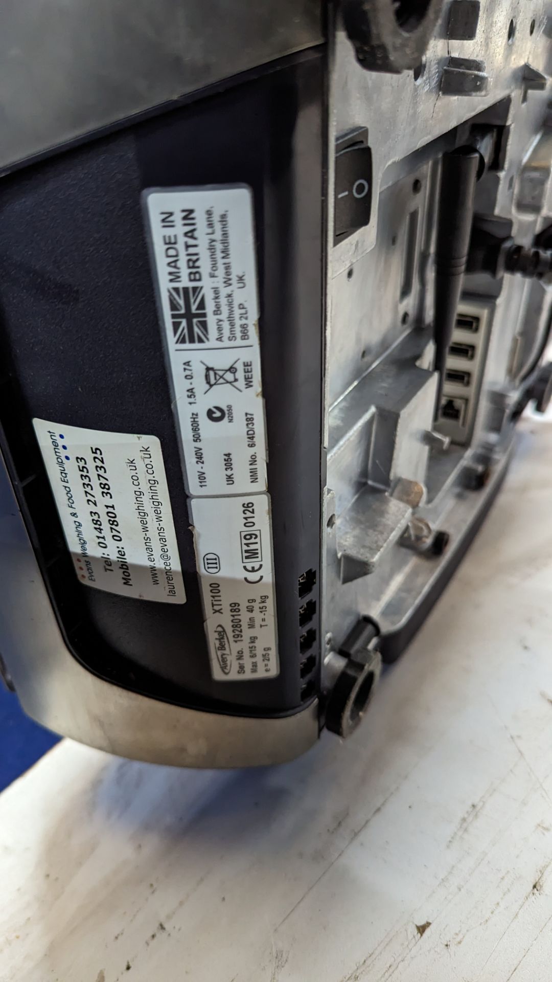 Avery Berkel Xti 100 Label & Receipt printing scale. 6kg/15kg capacity, 10" operator touchscreen dis - Image 9 of 18