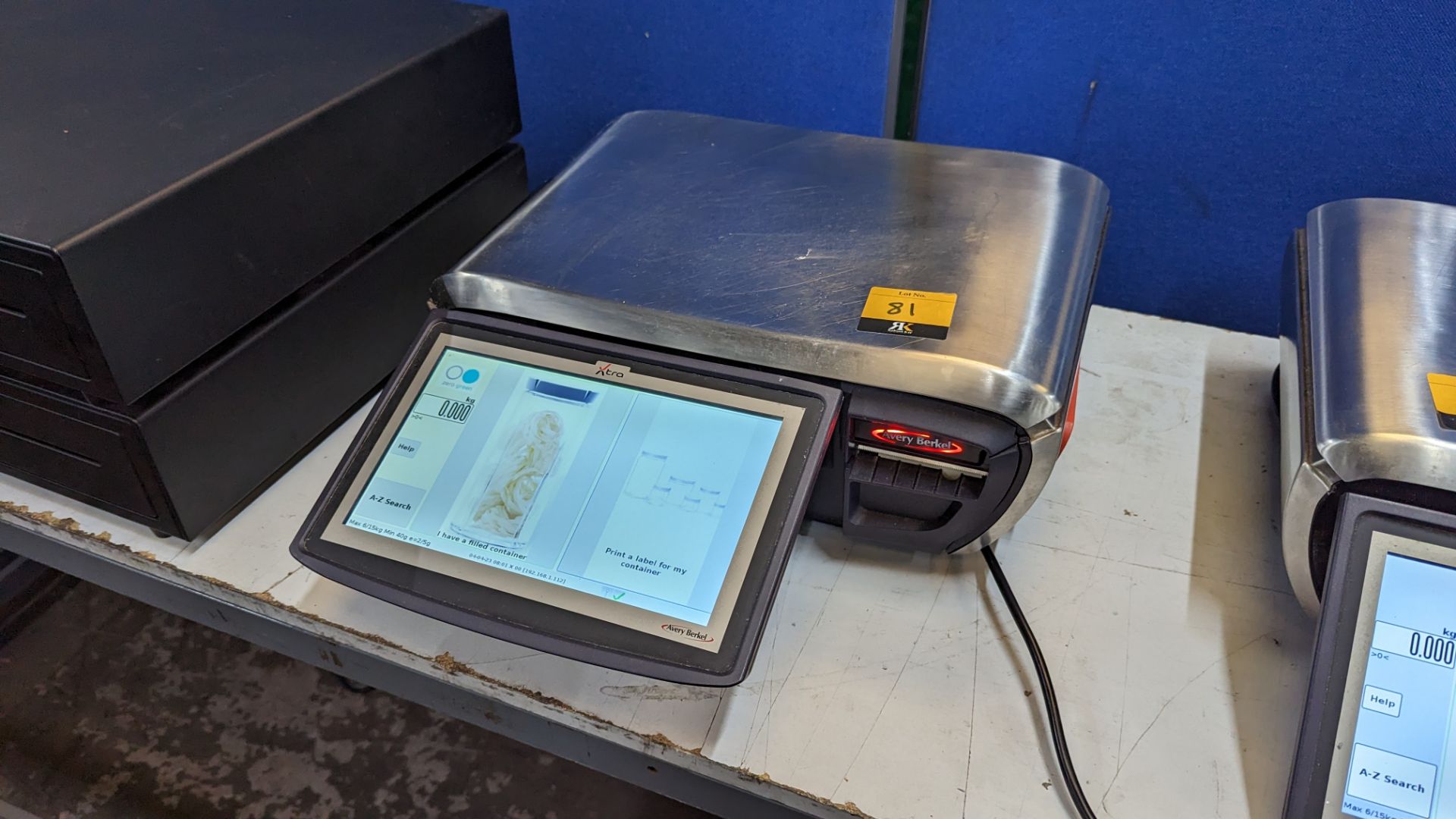 Avery Berkel Xti 100 Label & Receipt printing scale. 6kg/15kg capacity, 10" operator touchscreen dis - Image 2 of 18