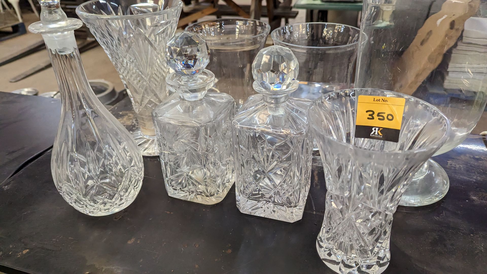 Mixed glass ornamental lot comprising 5 vases and 3 decanters each with their own stopper - Image 6 of 11