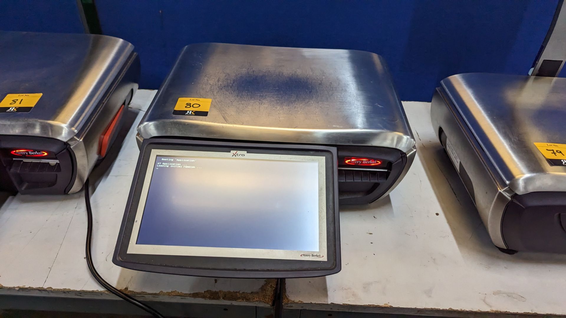 Avery Berkel Xti 100 Label & Receipt printing scale. 6kg/15kg capacity, 10" operator touchscreen dis - Image 3 of 20