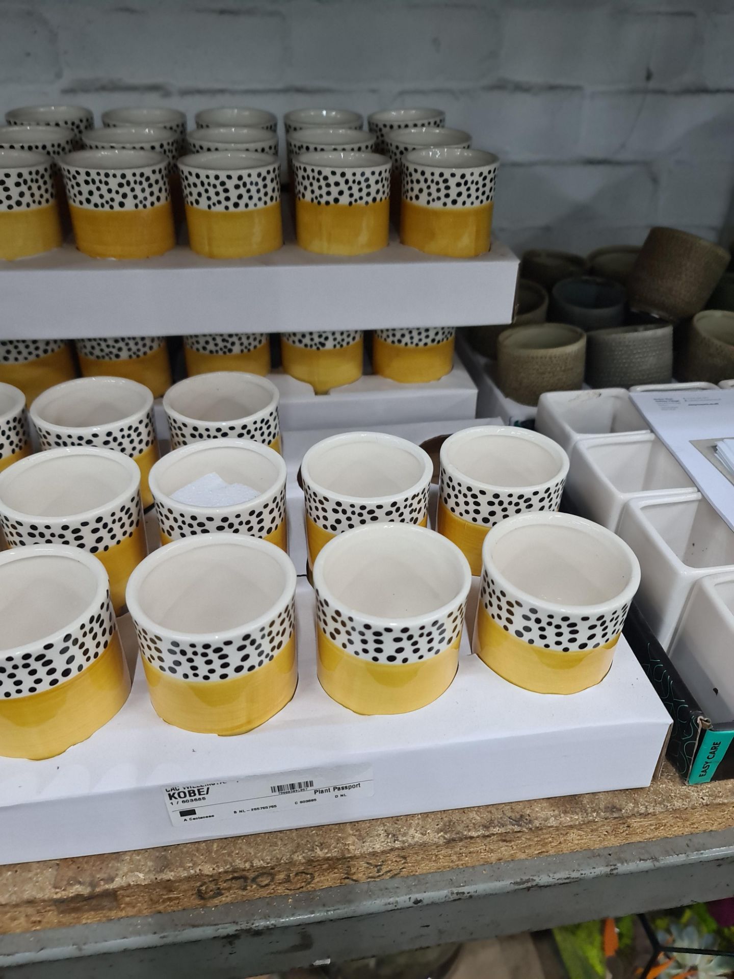 3 trays of Kobe yellow patterned pots each standing on 3 legs, approximately 43 pots in total - Image 3 of 5