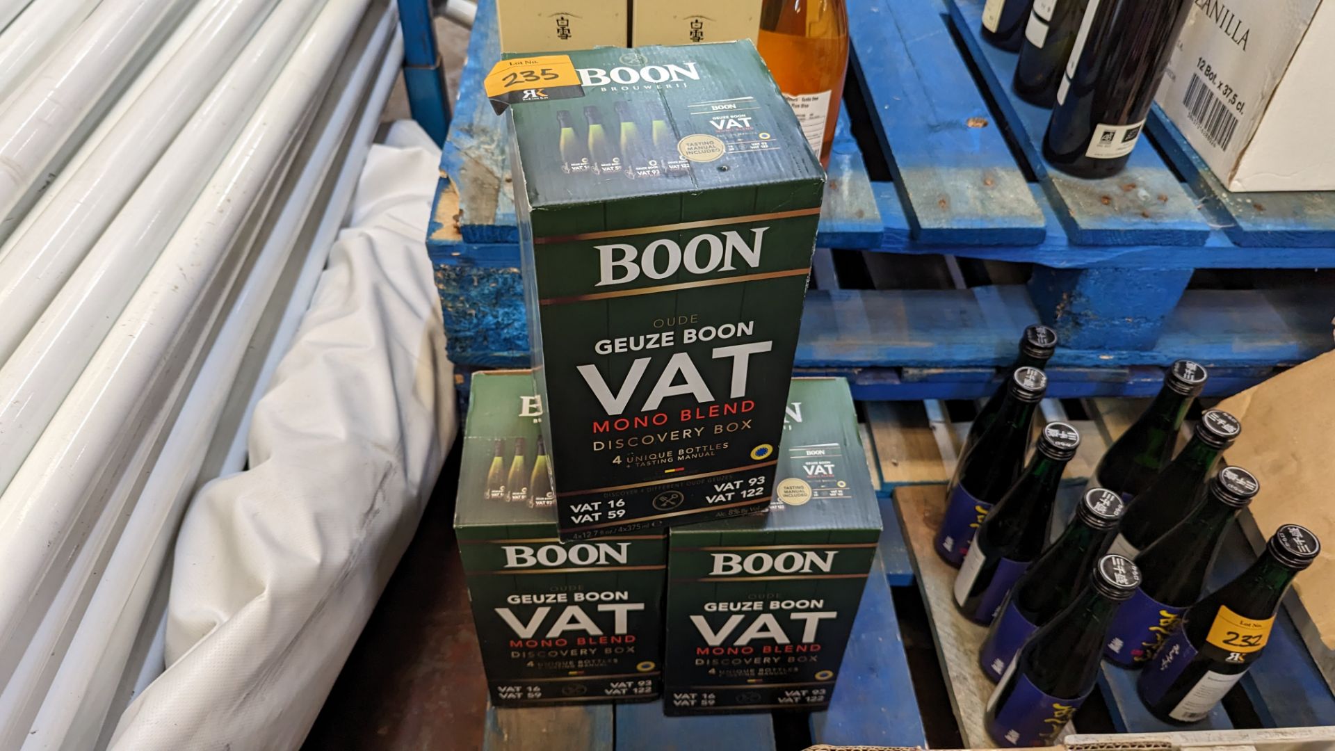 3 off Boon Oude Geuze Boon VAT mono blend discovery boxes, each box containing 4 unique bottles, 8% - Image 3 of 7