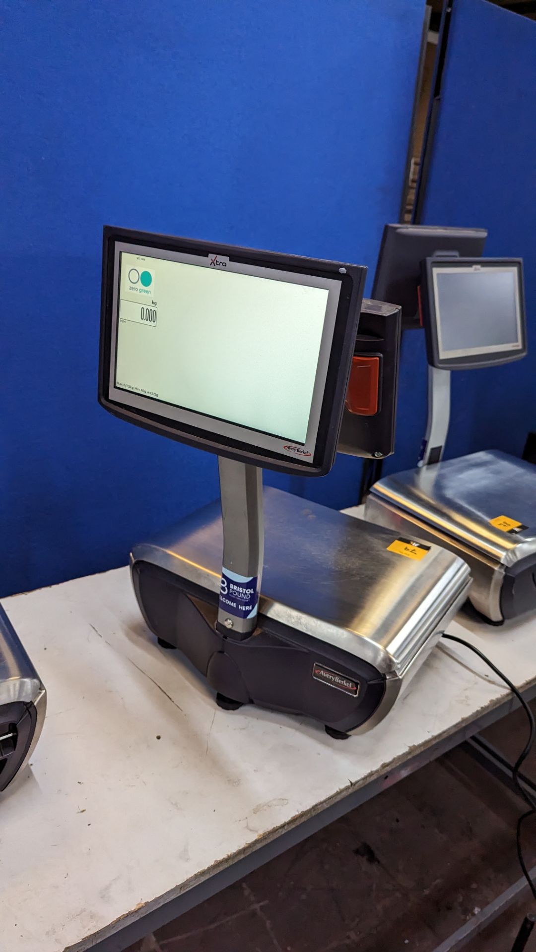 Avery Berkel Xti 400 Label & Receipt printing scale. 6kg/15kg capacity. These scales include a 10" - Image 17 of 17