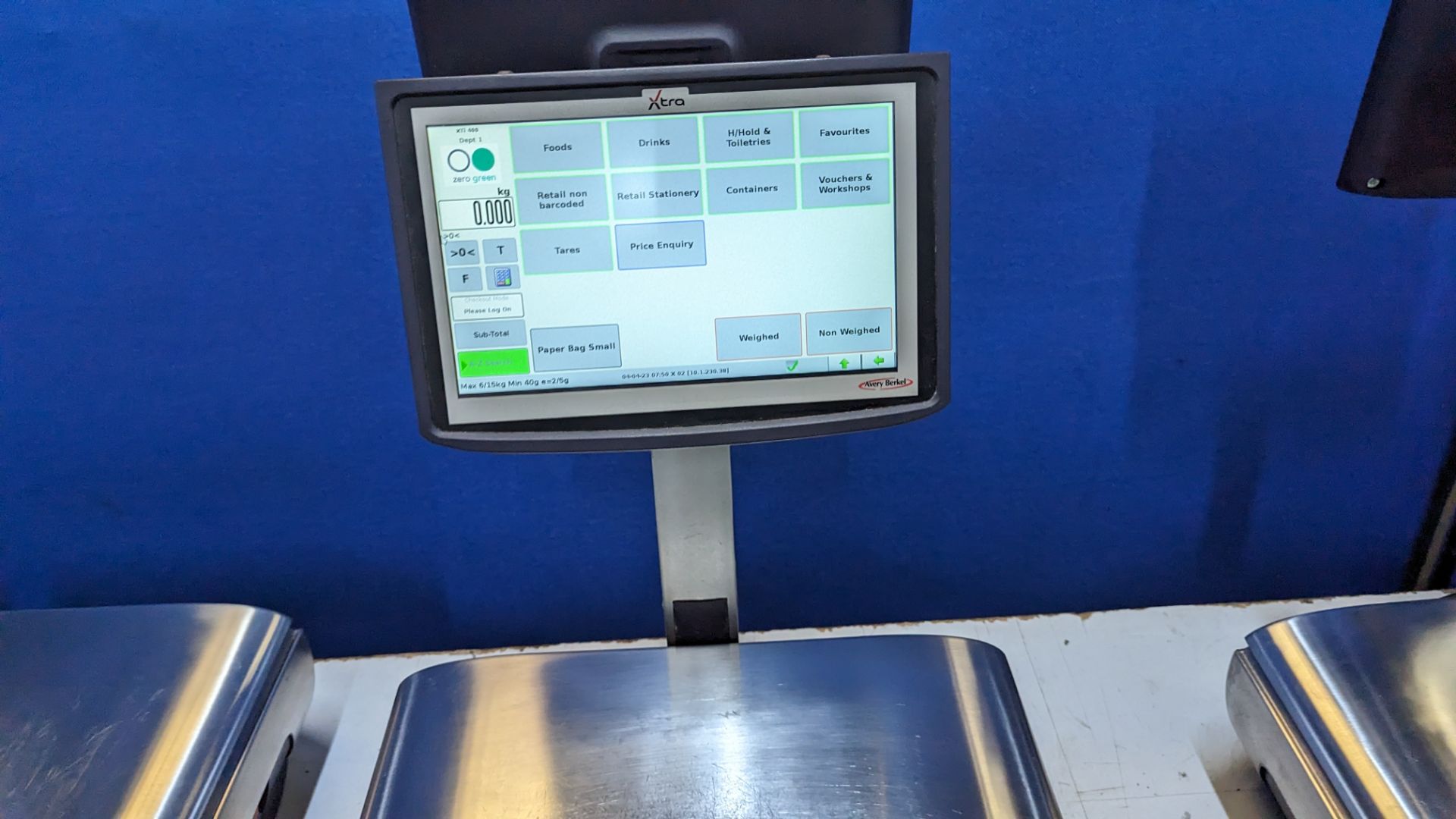 Avery Berkel Xti 400 Label & Receipt printing scale. 6kg/15kg capacity. These scales include a 10" - Image 13 of 17