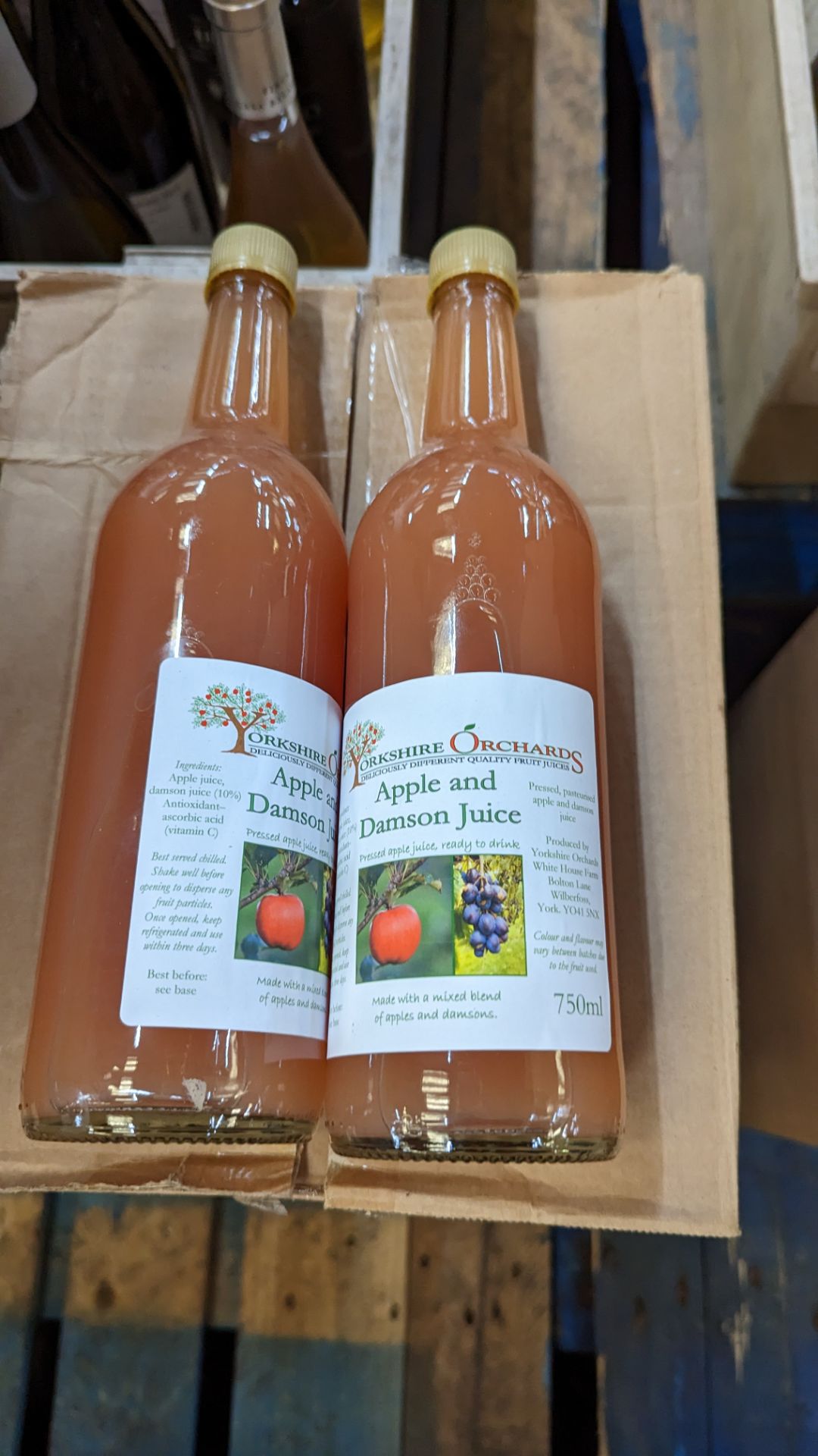 26 off 750ml bottles of Yorkshire Orchards apple & damson juice - Image 4 of 5