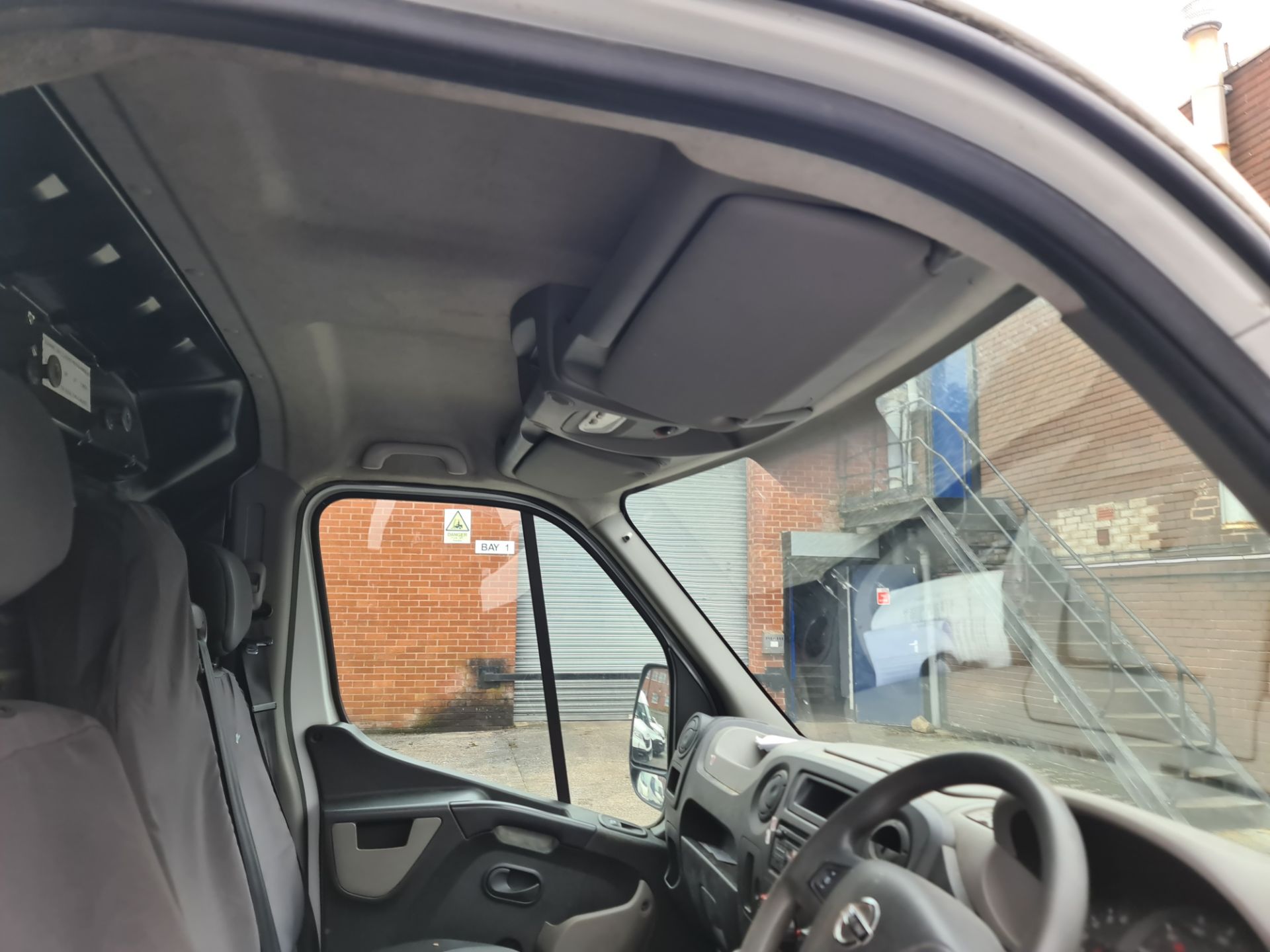 2015 Nissan NV400 SE DCI panel van - Image 15 of 74