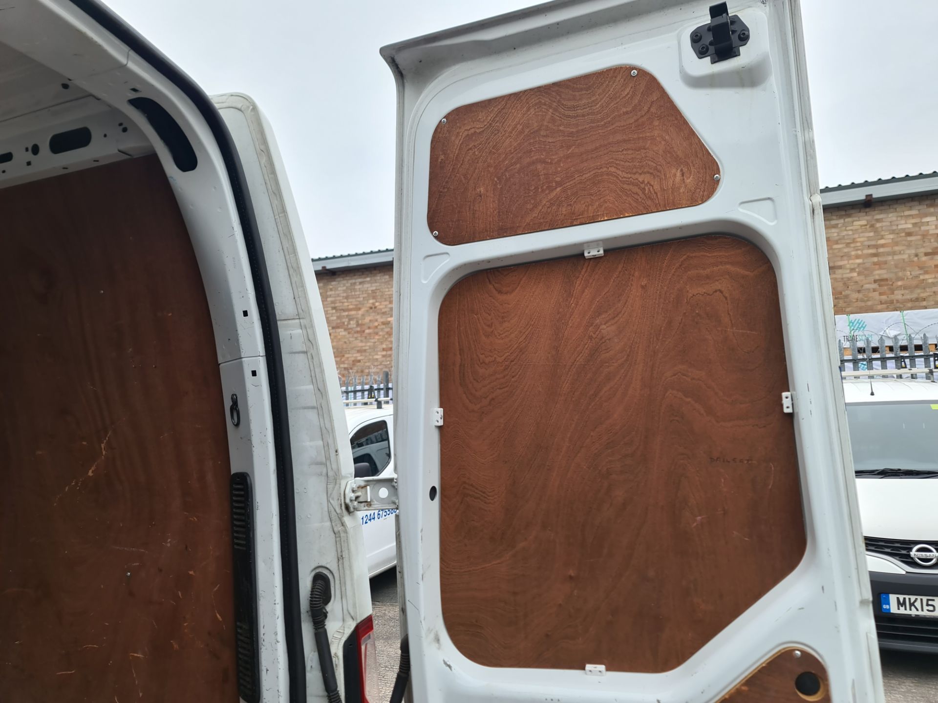 2015 Nissan NV400 SE DCI panel van - Image 42 of 74