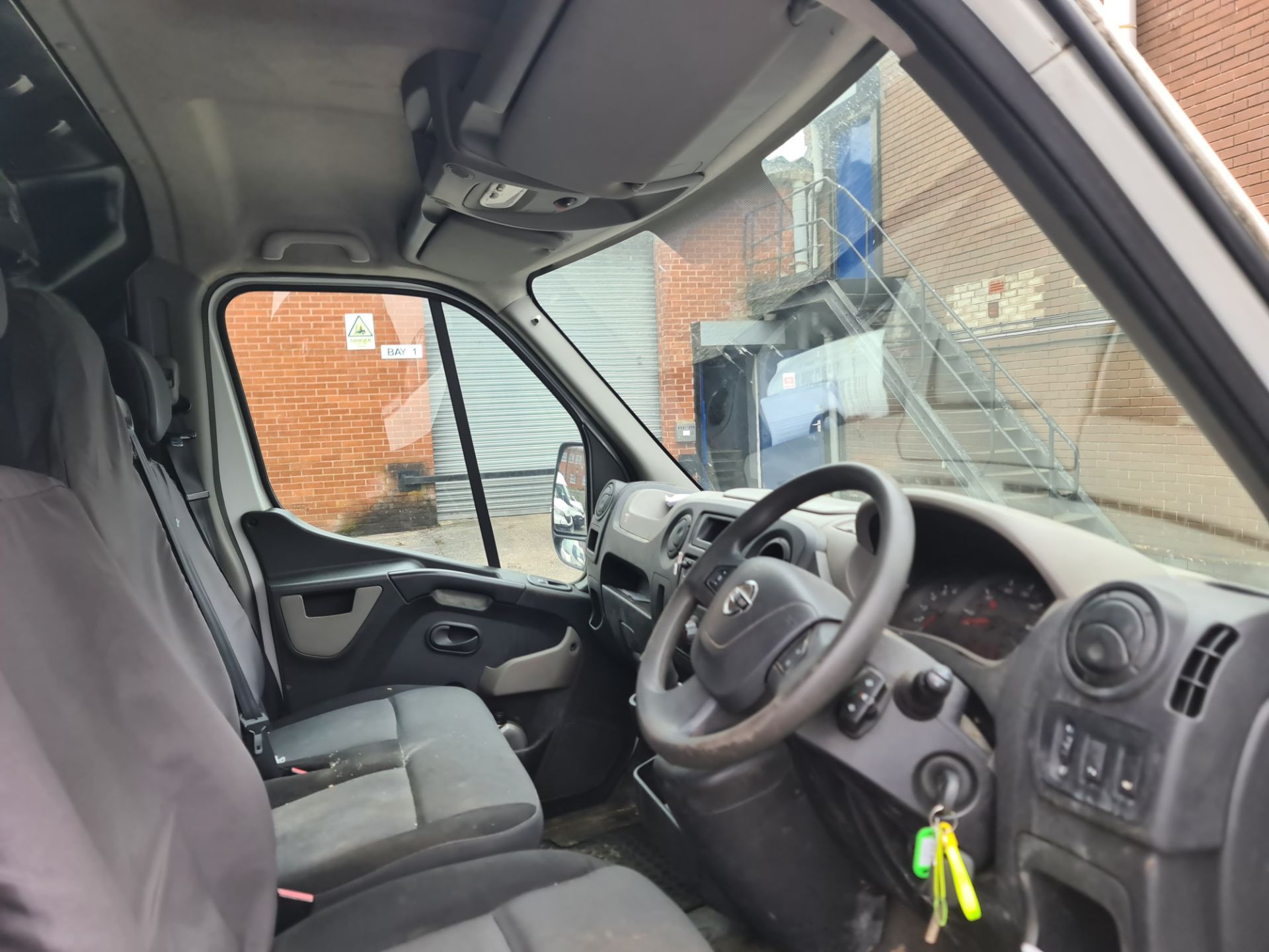 2015 Nissan NV400 SE DCI panel van - Image 13 of 74
