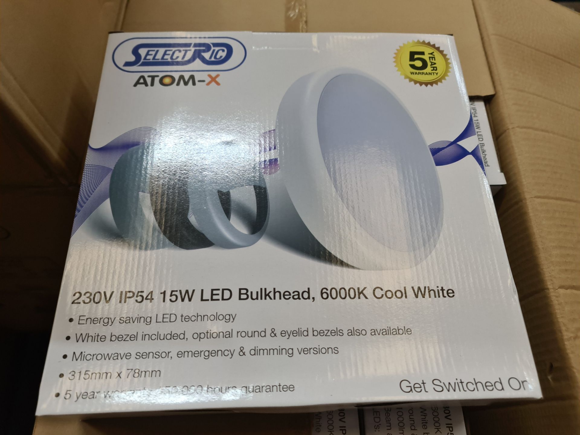 10 off Selectric Atom LED 15w bulkhead lights, 6000k cool white, 15w, IP54, 315mm x 78mm, with white