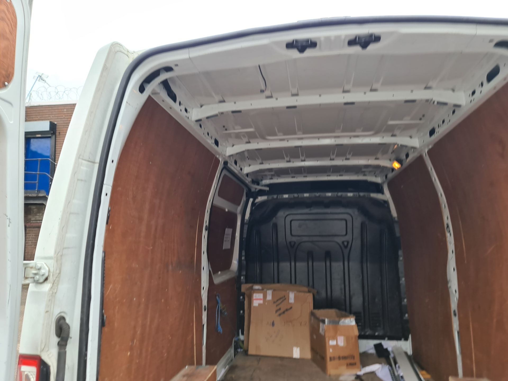2015 Nissan NV400 SE DCI panel van - Image 26 of 74