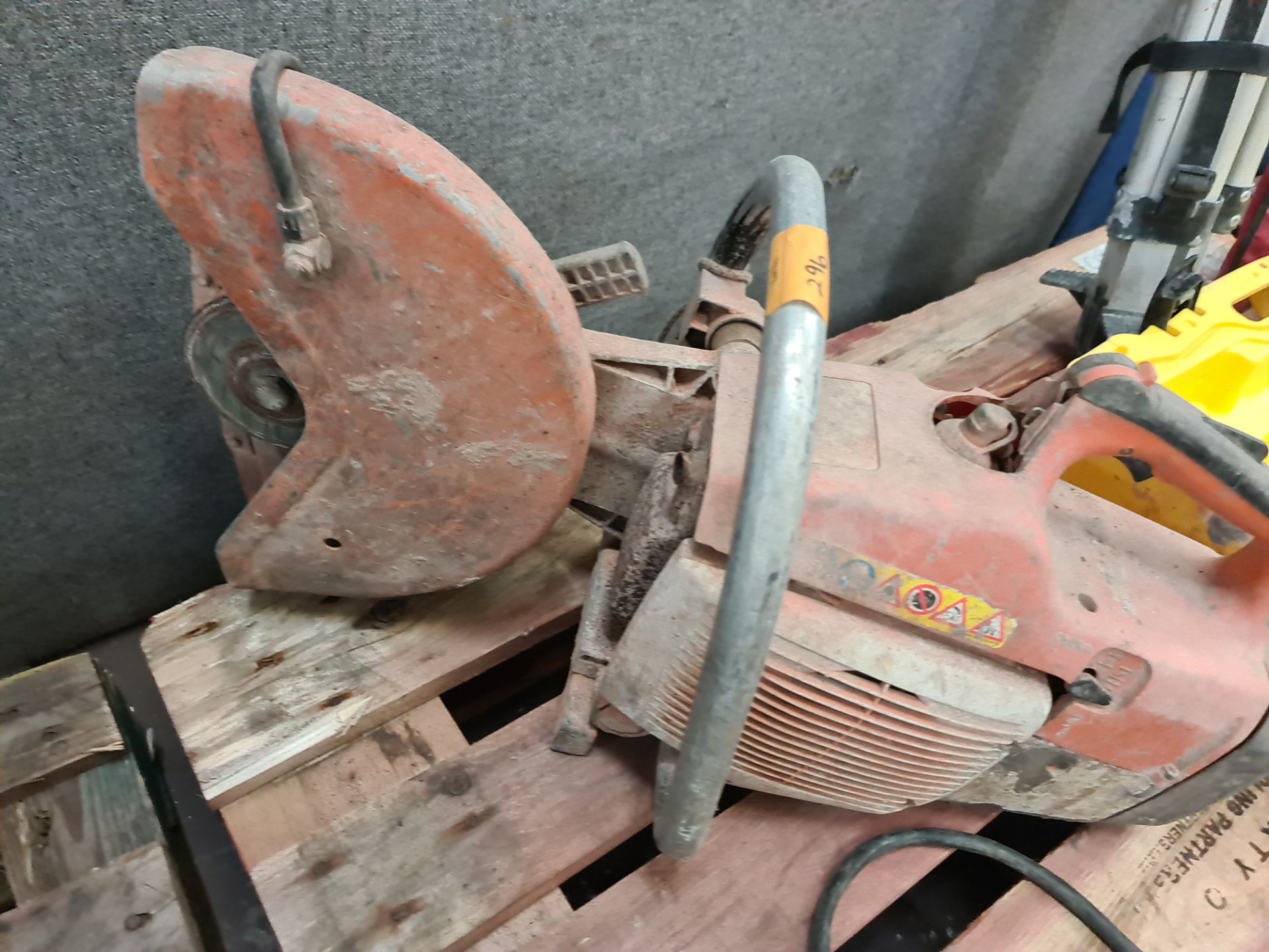 Stihl petrol saw - Image 2 of 7