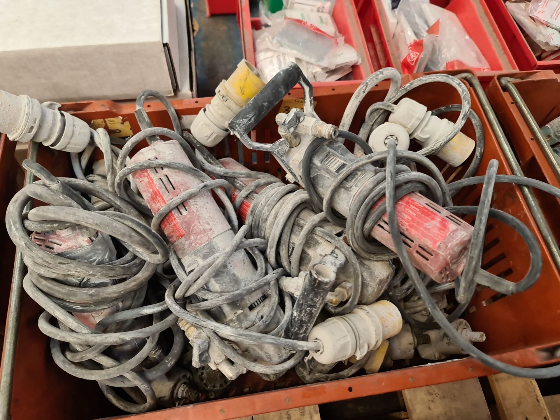 9 off 110v angle grinders - these angle grinders have been taken from the equipment graveyard and ca - Image 2 of 5