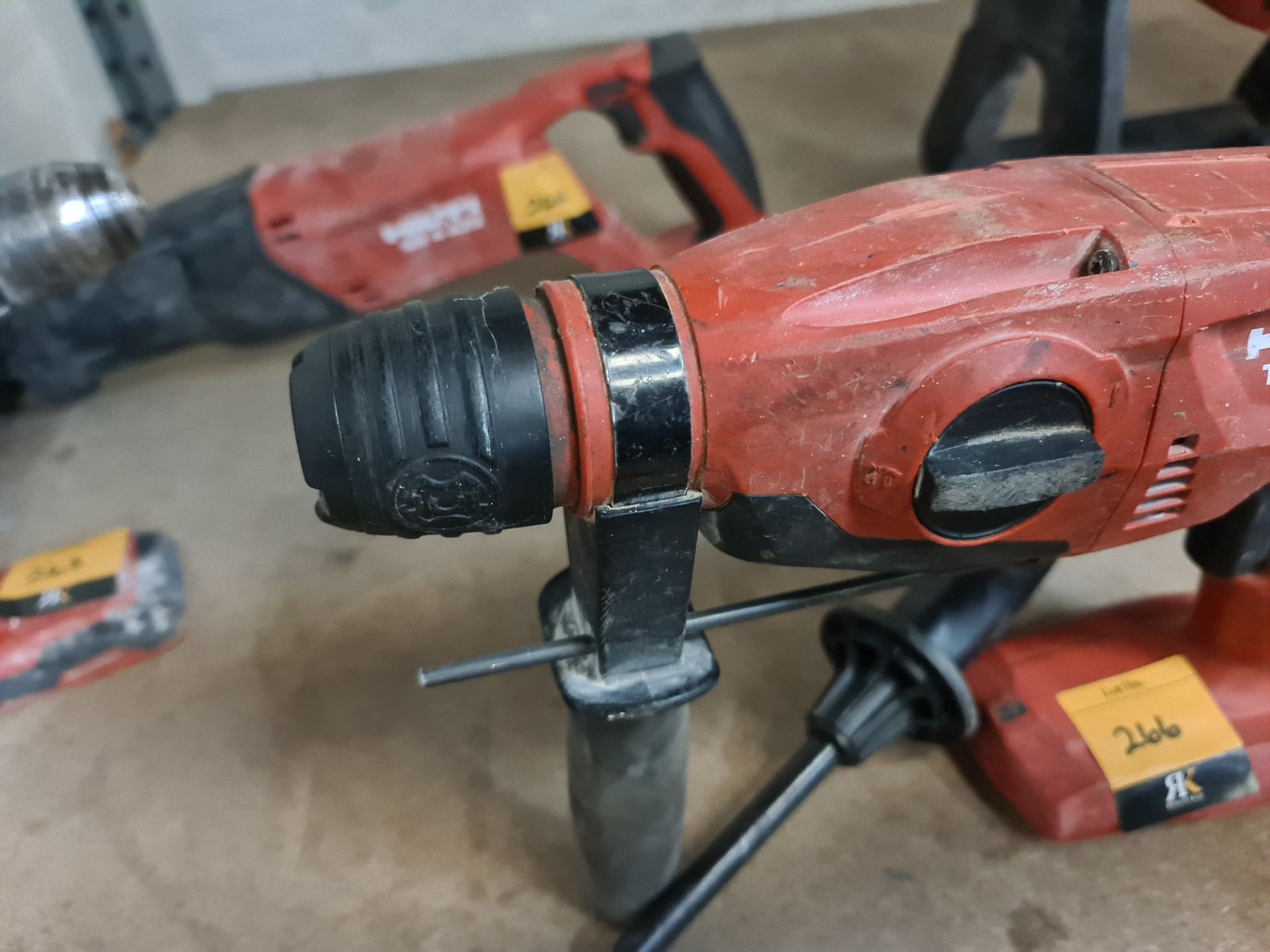 Hilti cordless SDS rotary hammer drill, model DC-SE20- no battery - Image 5 of 6