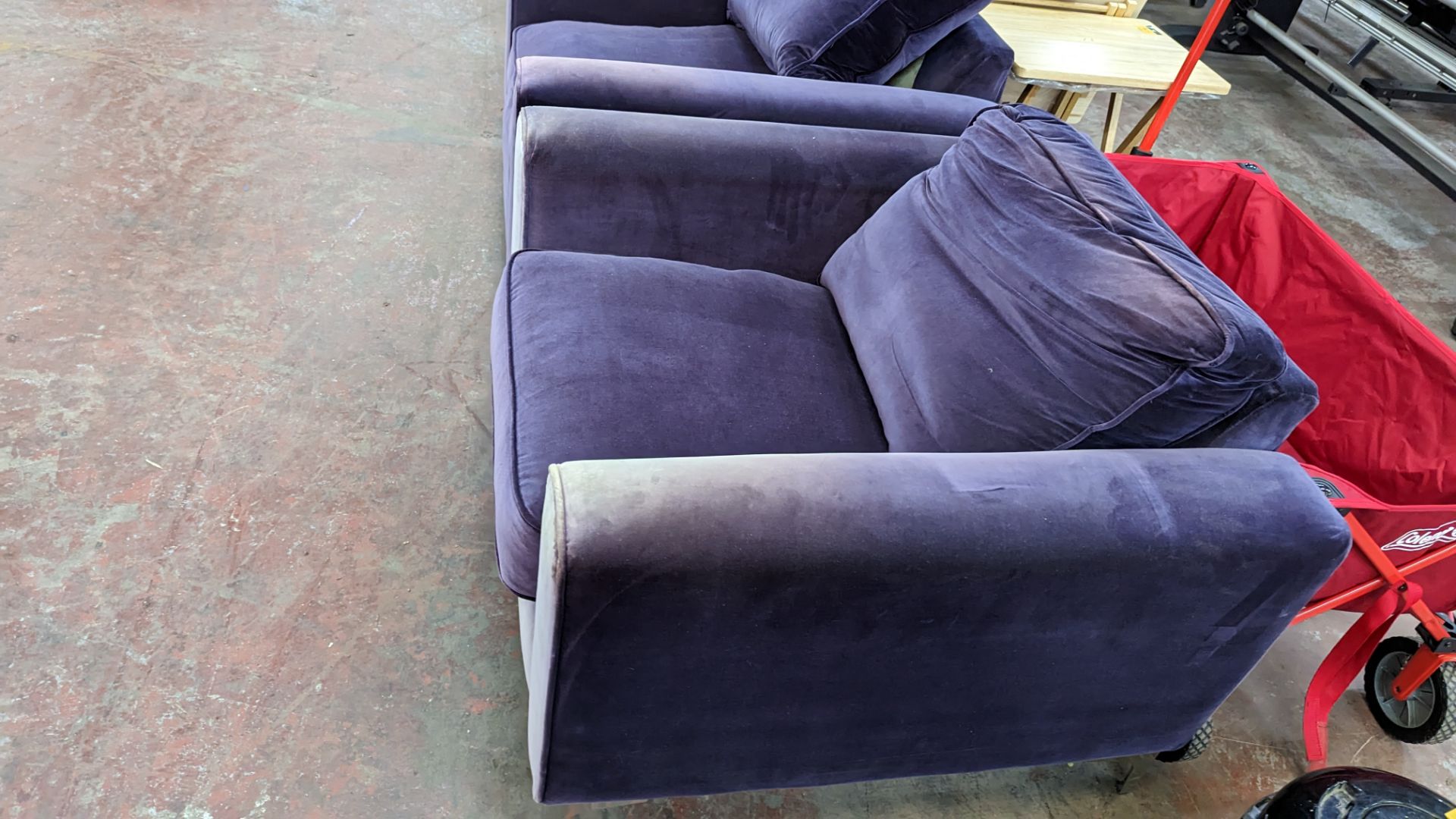 Pair of purple velvet armchairs - Image 7 of 9