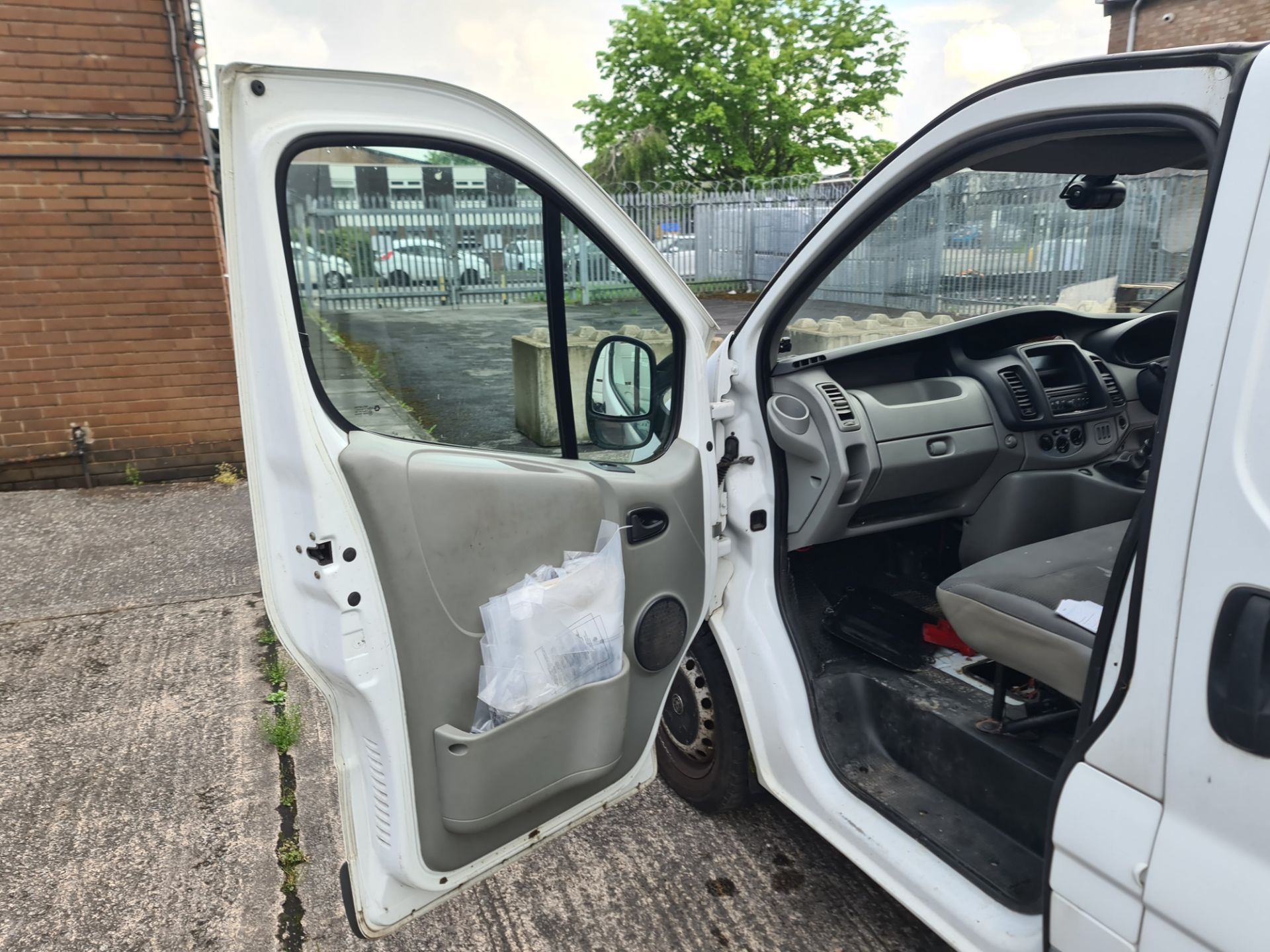 2012 Vauxhall Vivaro 2900 CDTi LWB panel van - Image 66 of 97