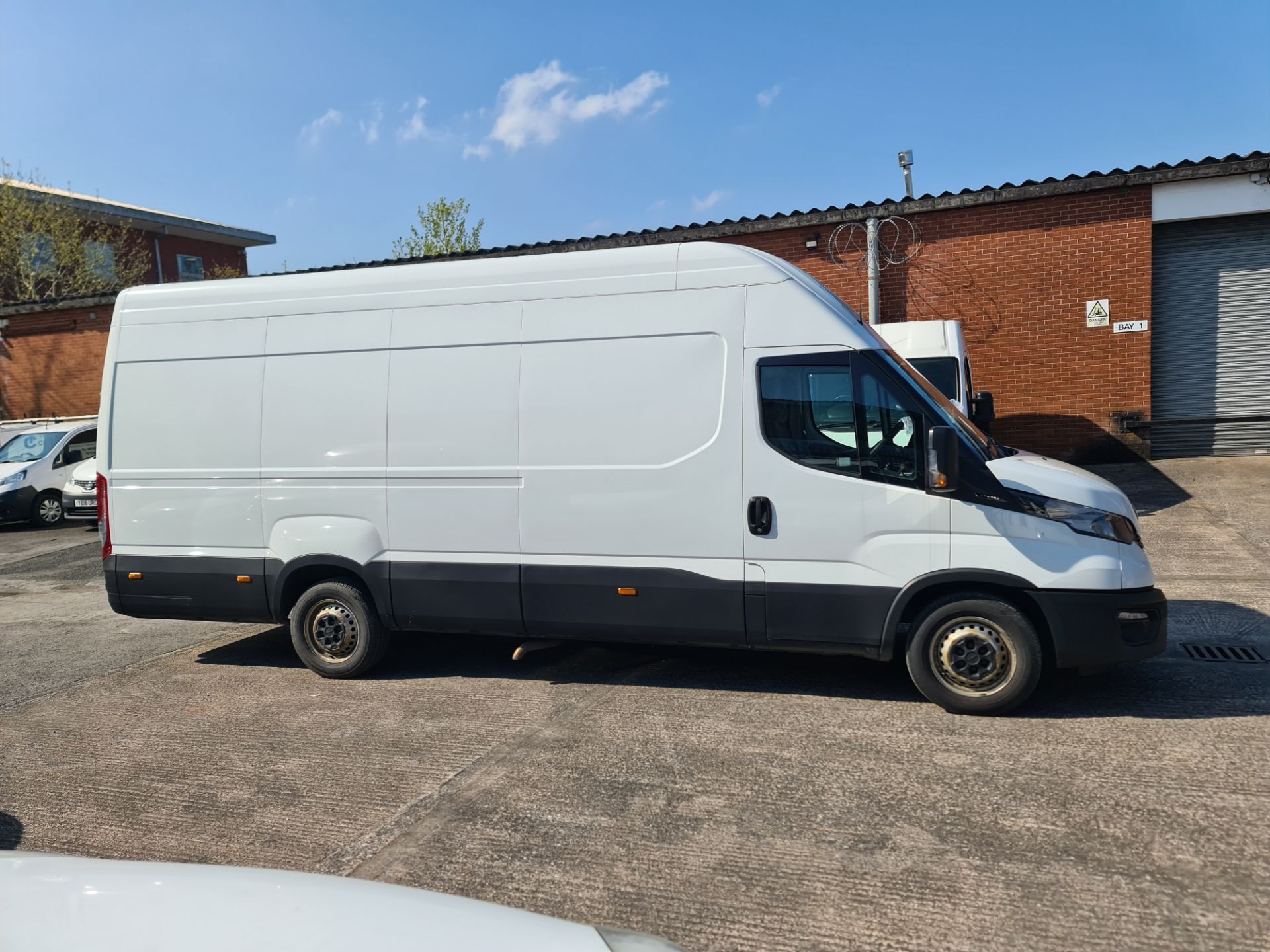 2020 Iveco Daily LWB high roof panel van - Image 8 of 21