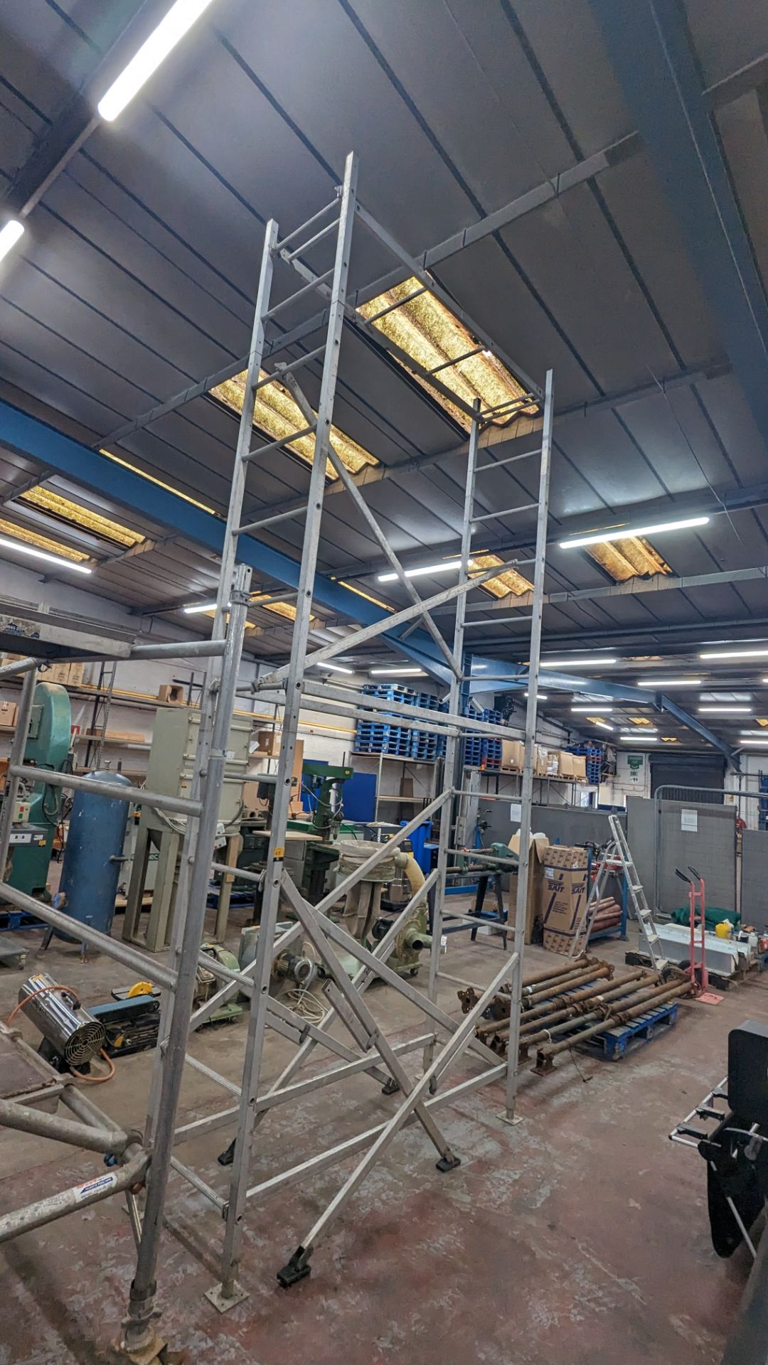 Tall folding access tower, approximately 4.4m tall as assembled/pictured - Image 3 of 12
