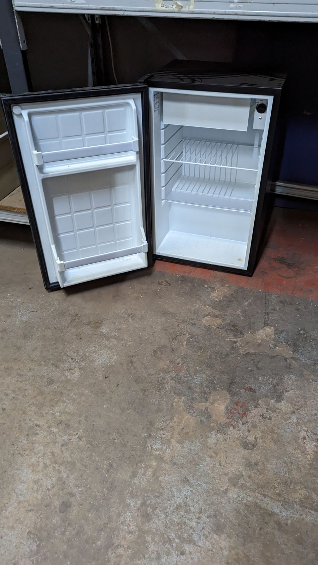 Vitrifrigo executive fridge with small ice tray - Image 6 of 8