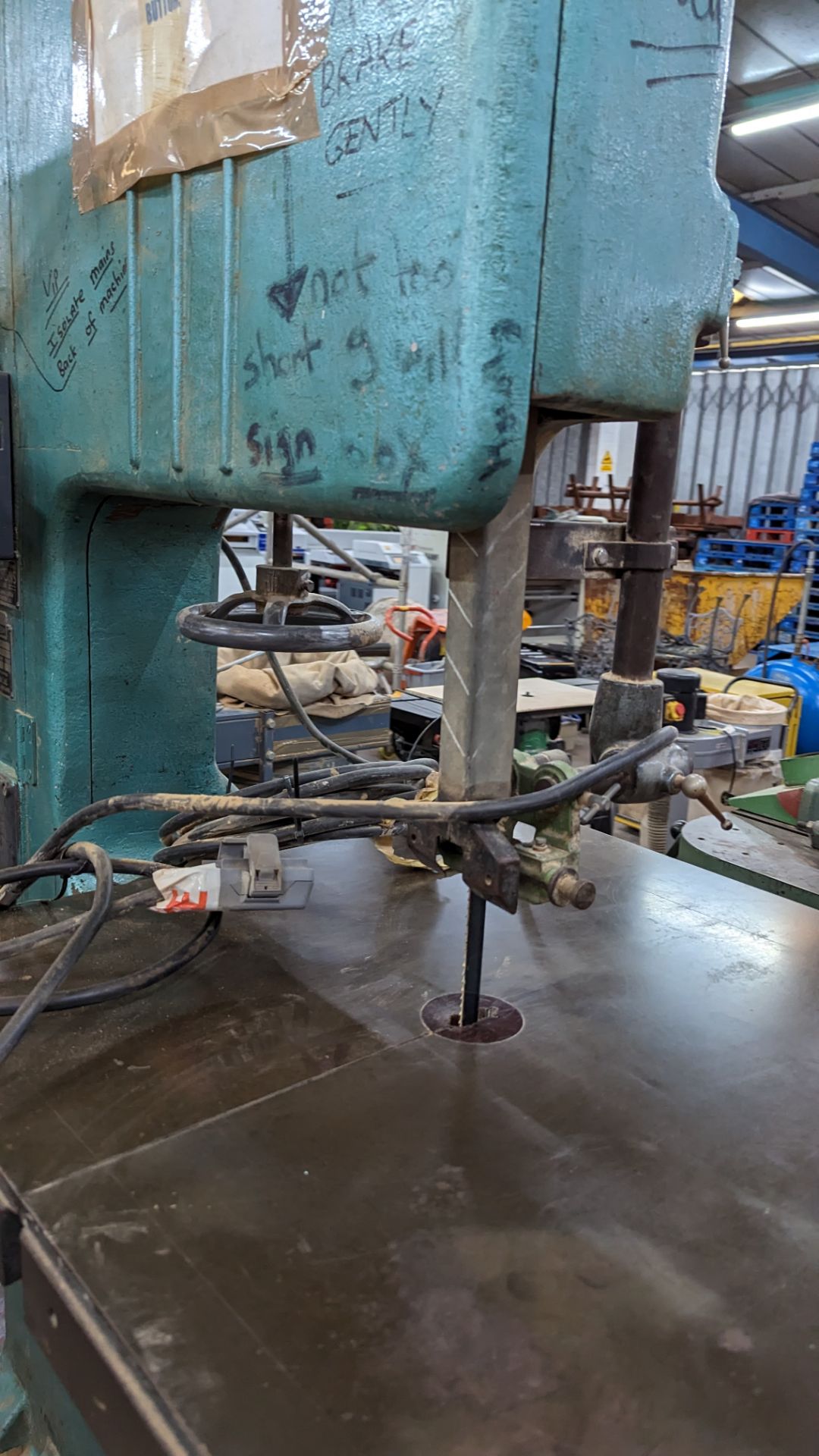 Wadkin Bursgreen vertical band saw, machine no. BZB61458 - Image 9 of 12