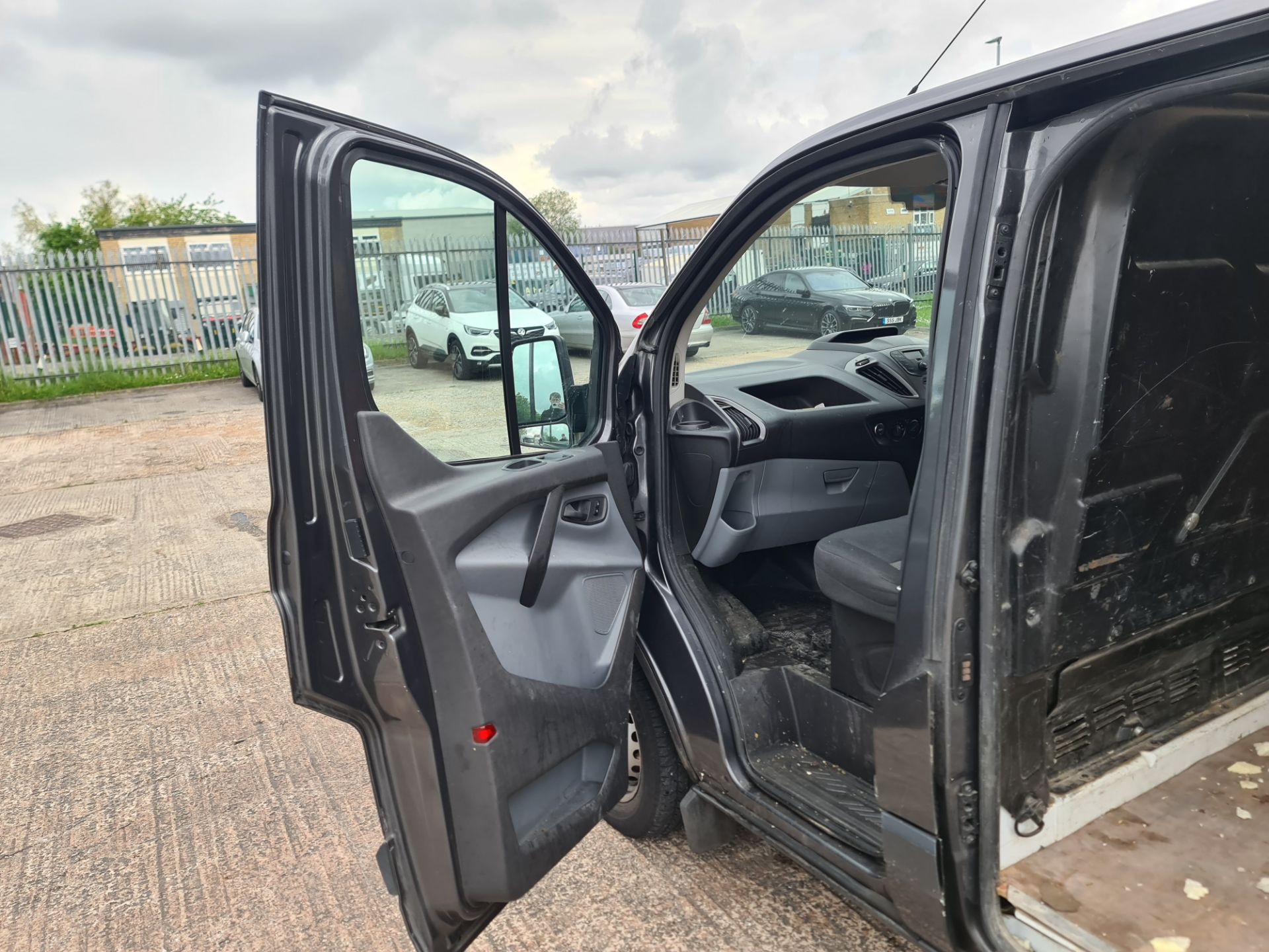 2018 Ford Transit Custom 270 panel van - Image 48 of 74