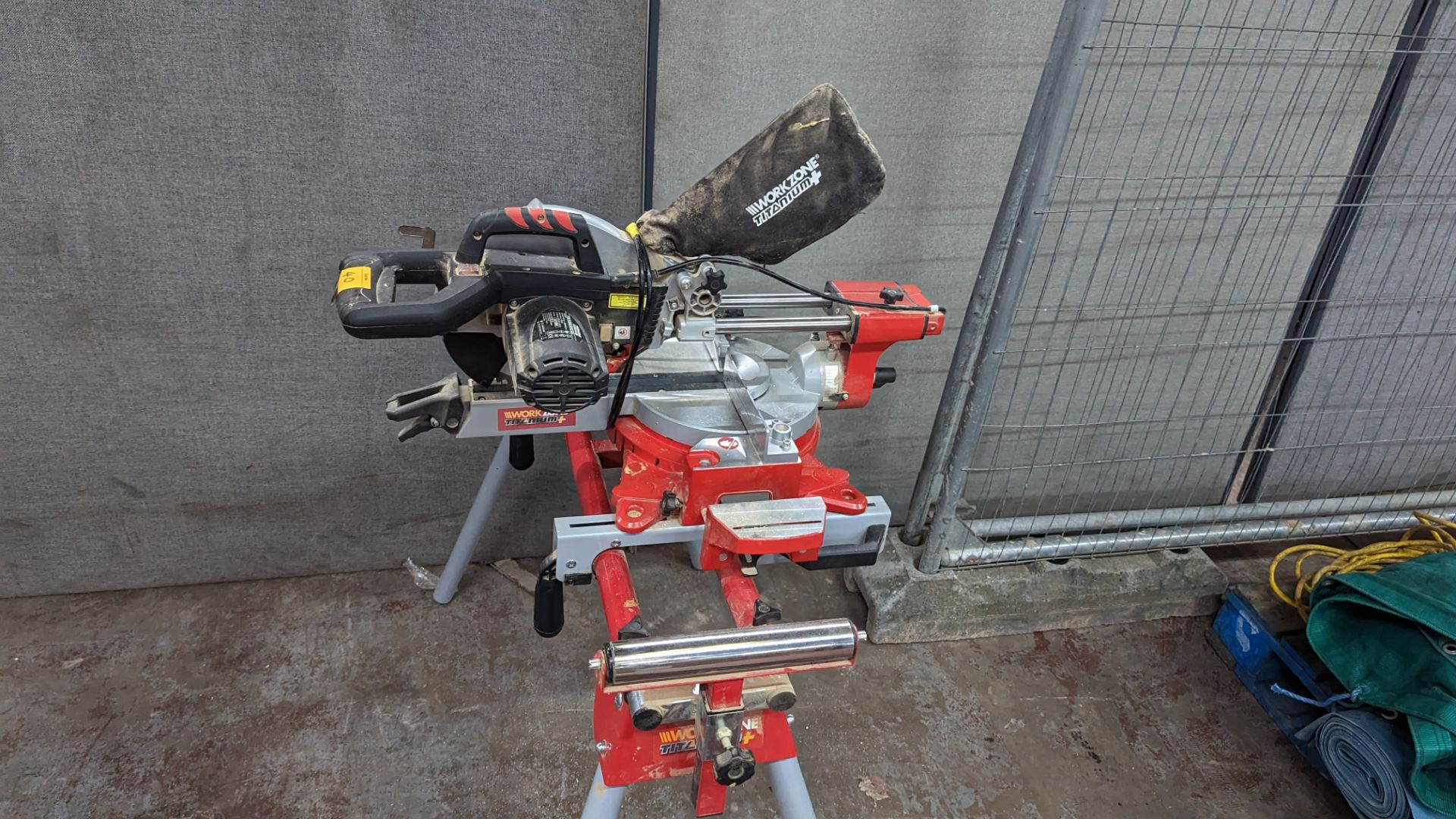 Workzone titanium mitre saw (model HM80MP) on dedicated stand - Image 6 of 14