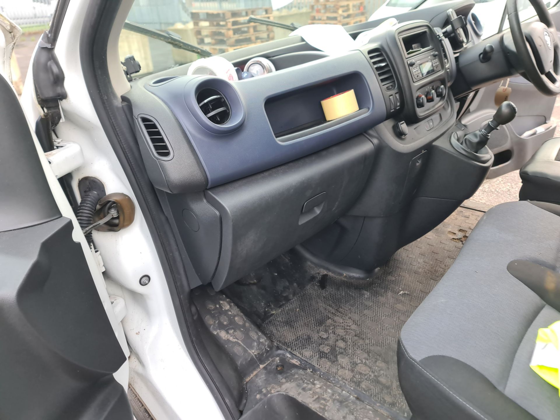 2015 Vauxhall Vivaro 2900 CDTi panel van - Image 54 of 81