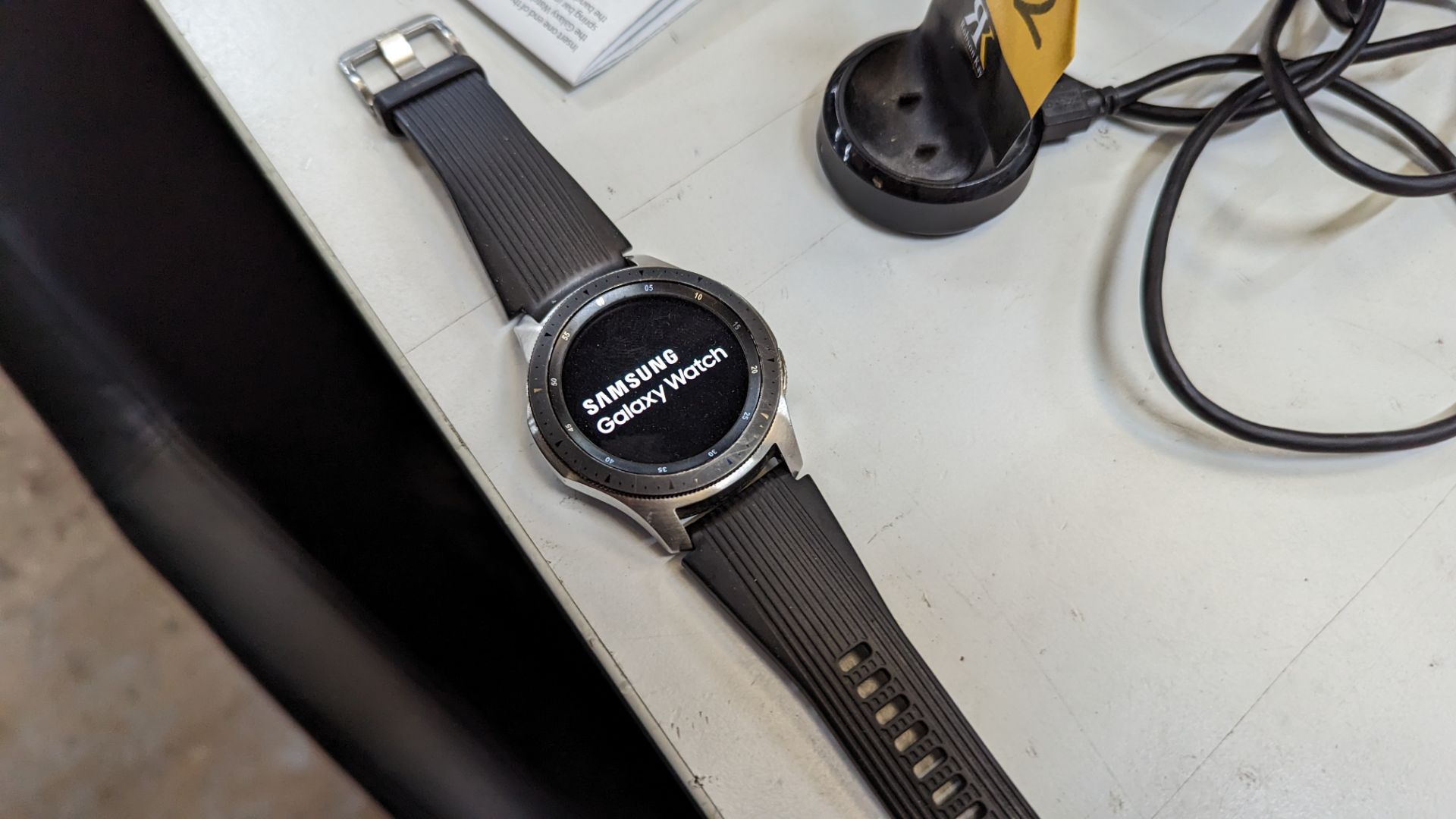 Samsung Galaxy 46mm smartwatch including charging base with USB cable - Image 8 of 16